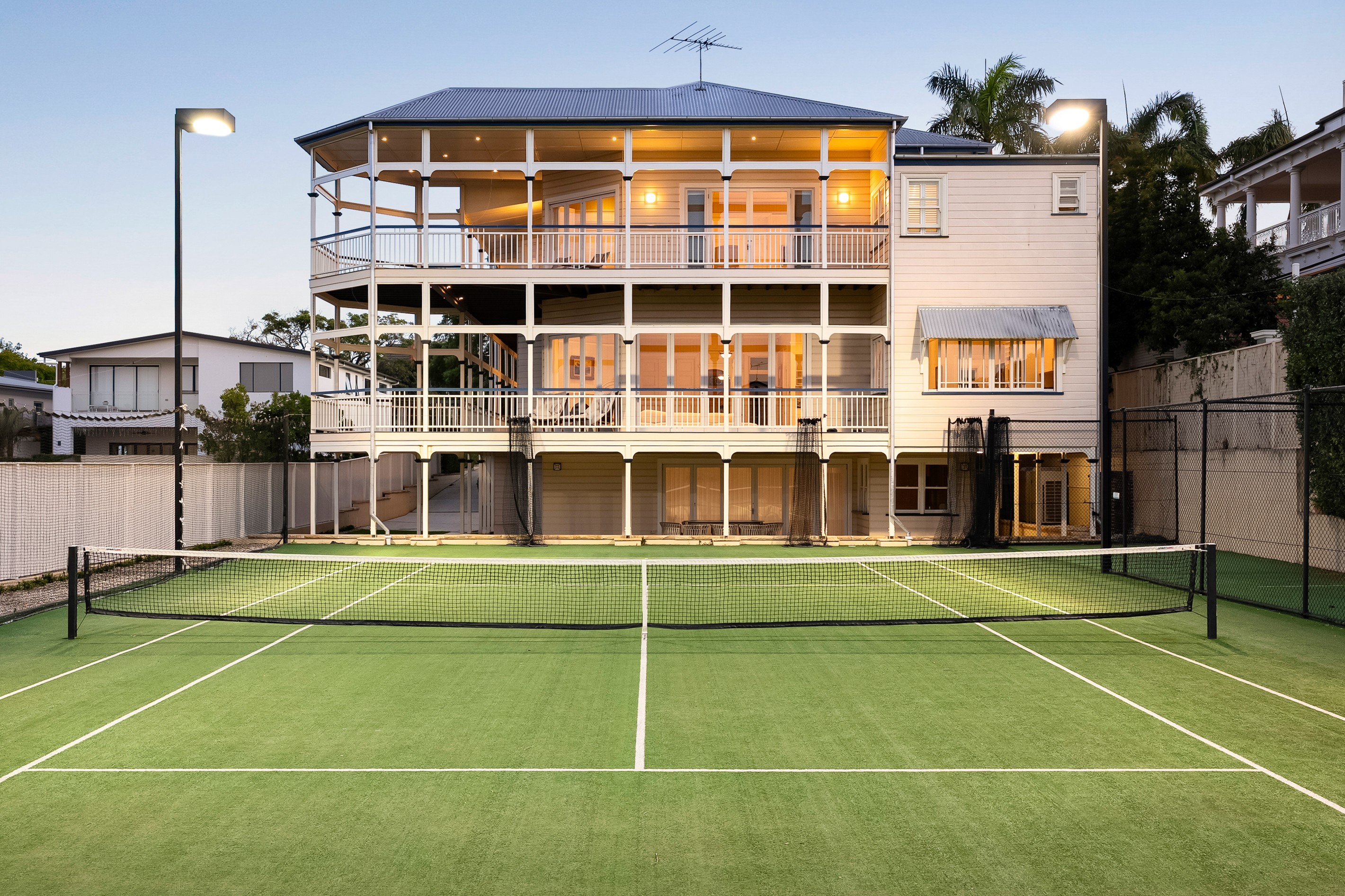 76 Windermere Road, Hamilton, QLD 4007