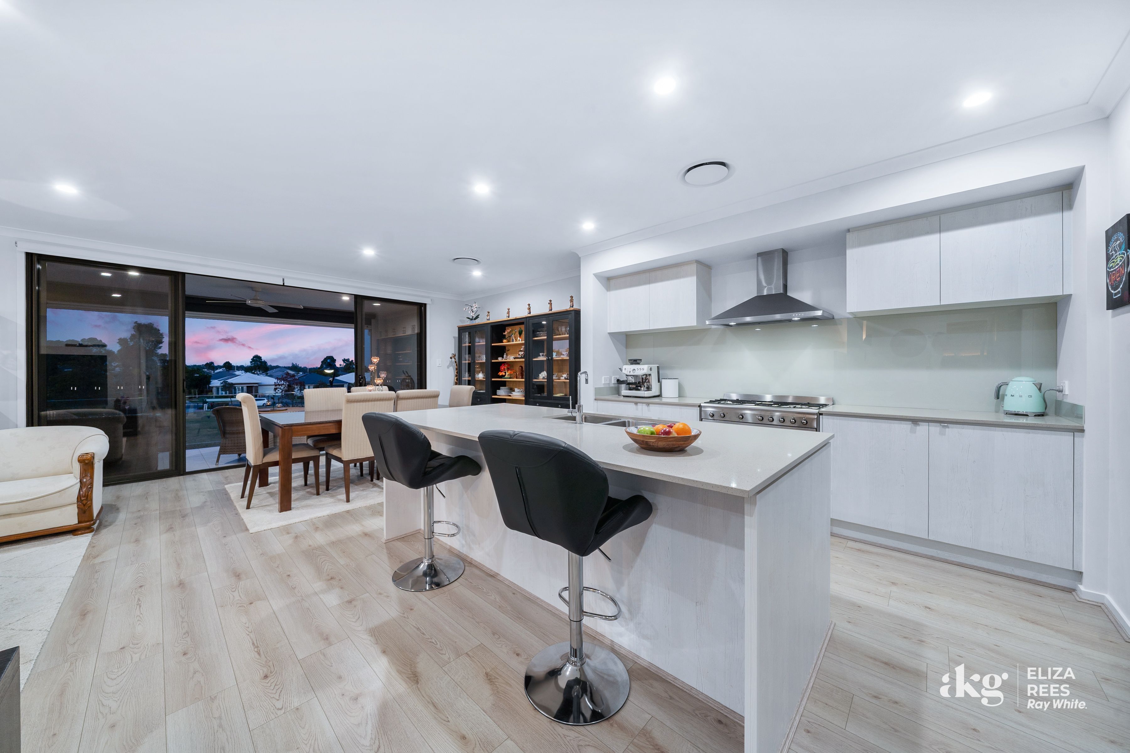 13 Leaf Street — photo 7 of 27
