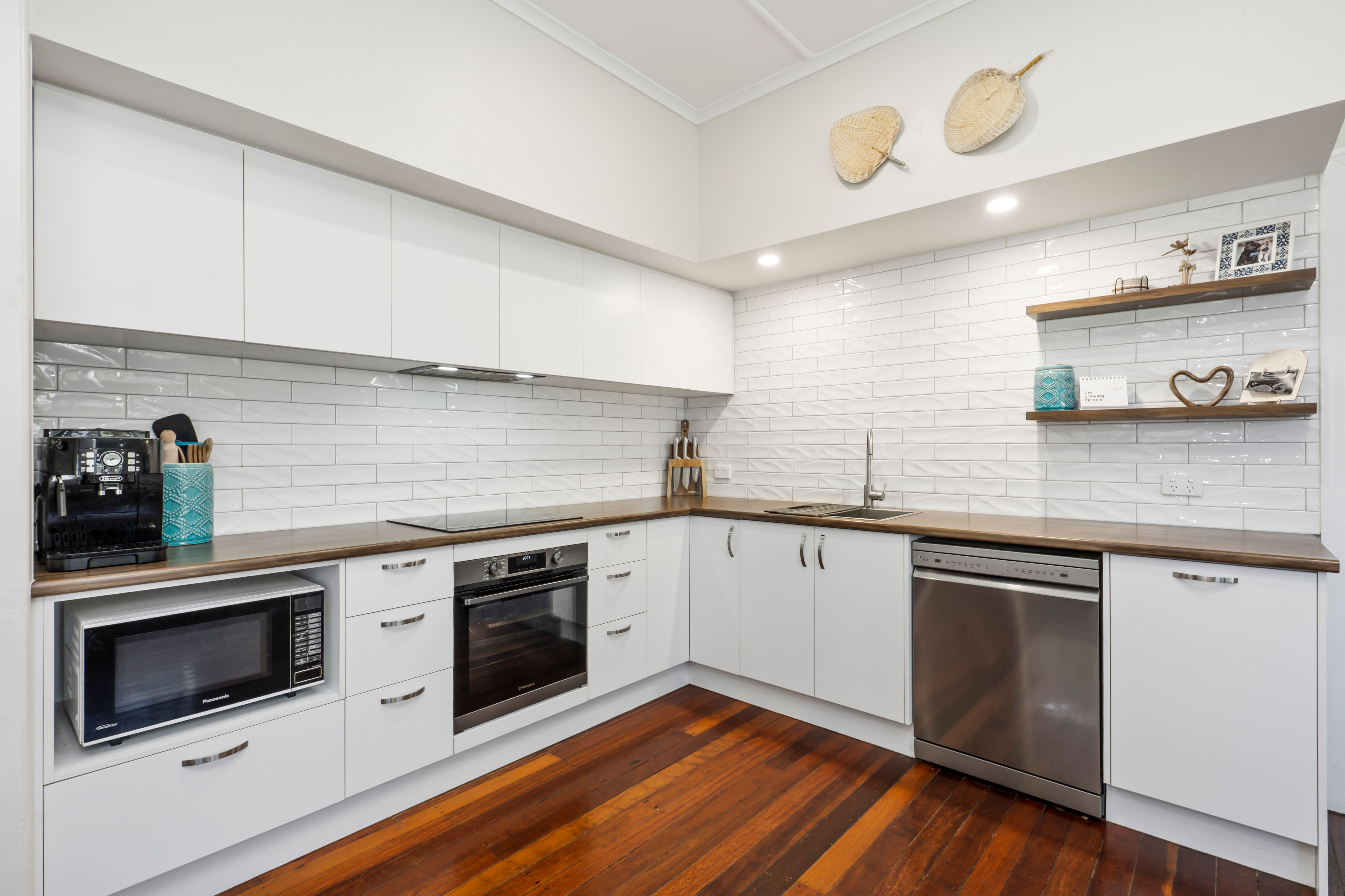 7 bartlett Avenue, Mundingburra, QLD 4812