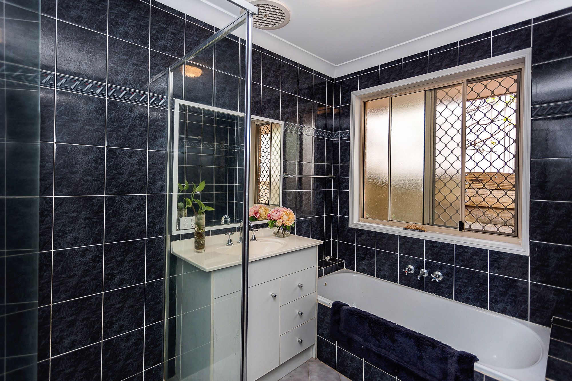 8 Piccadilly Place — photo 13 of 25