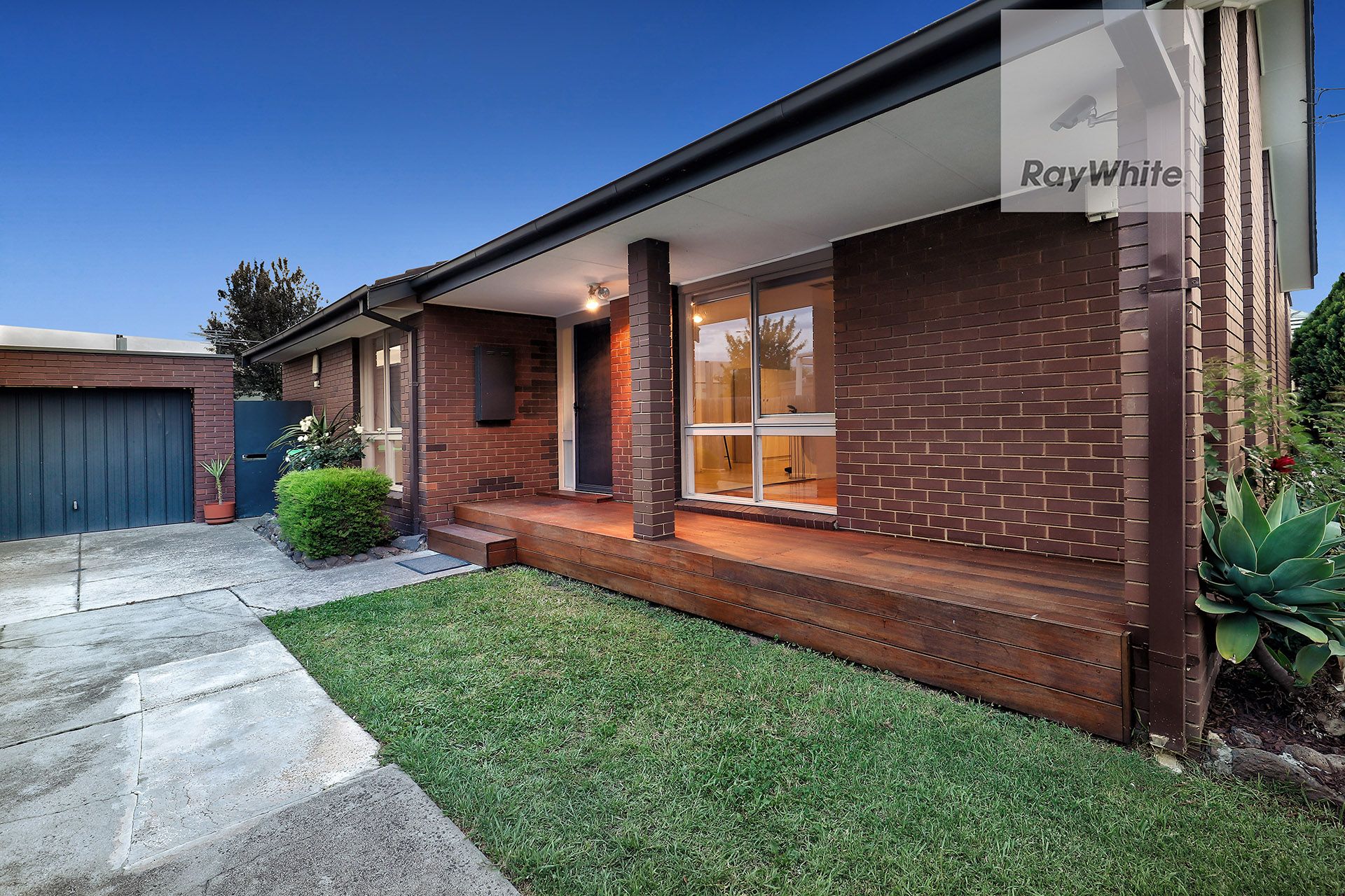 22 Samara Grove, Gladstone Park, VIC 3043