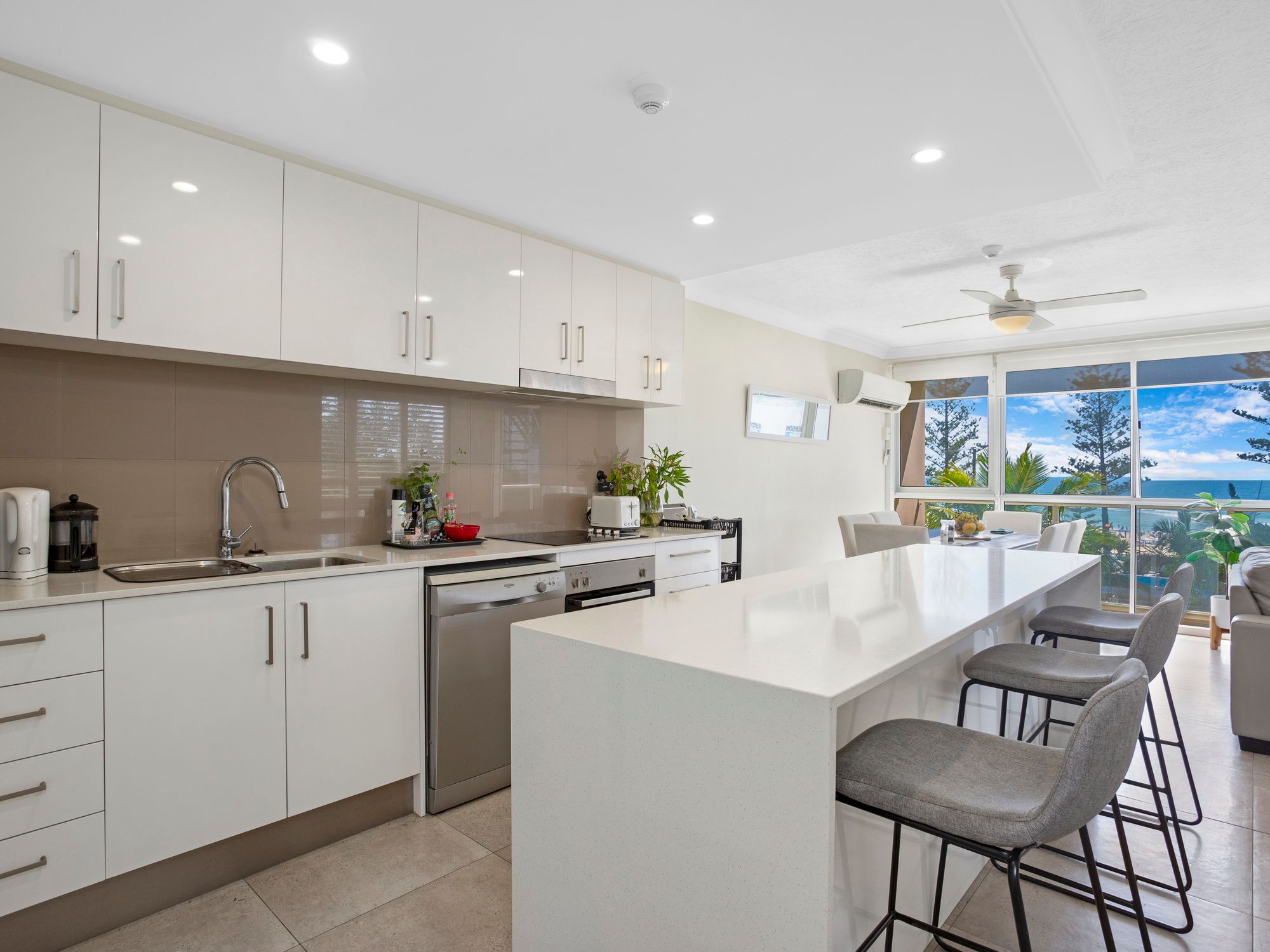3B/52 Goodwin Terrace, Burleigh Heads, QLD 4220