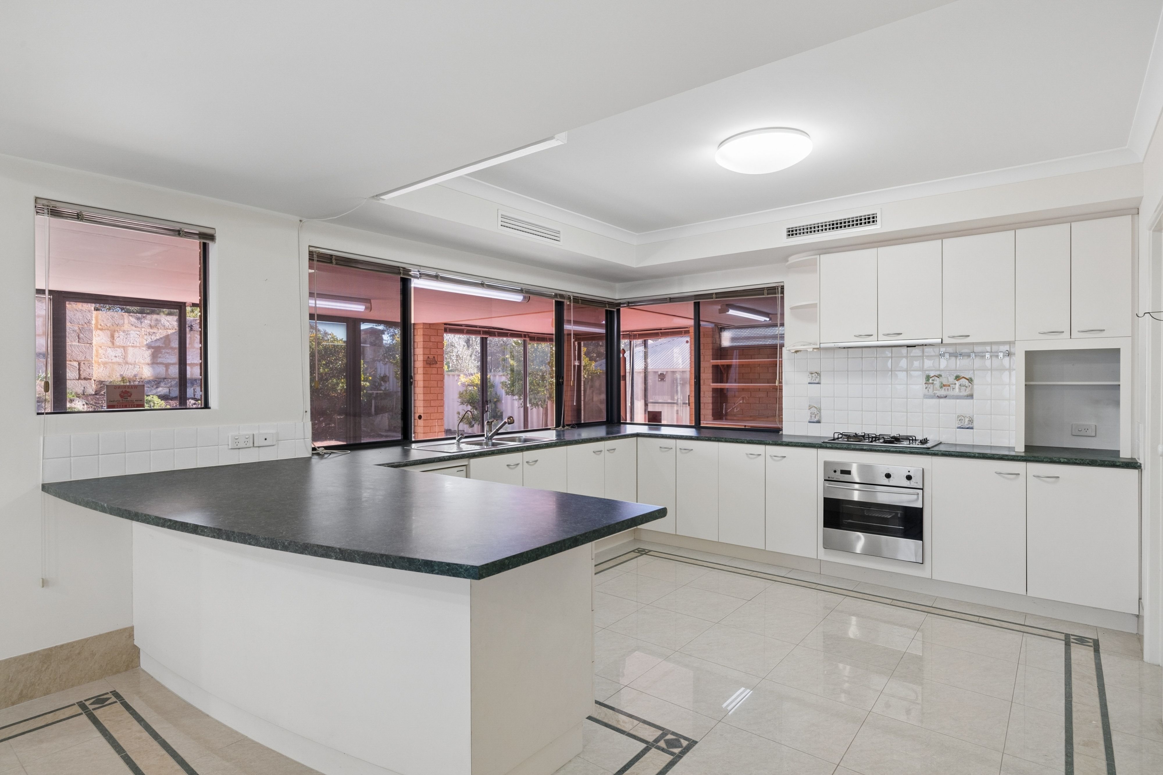 57 Mofflyn Circle — photo 10 of 30