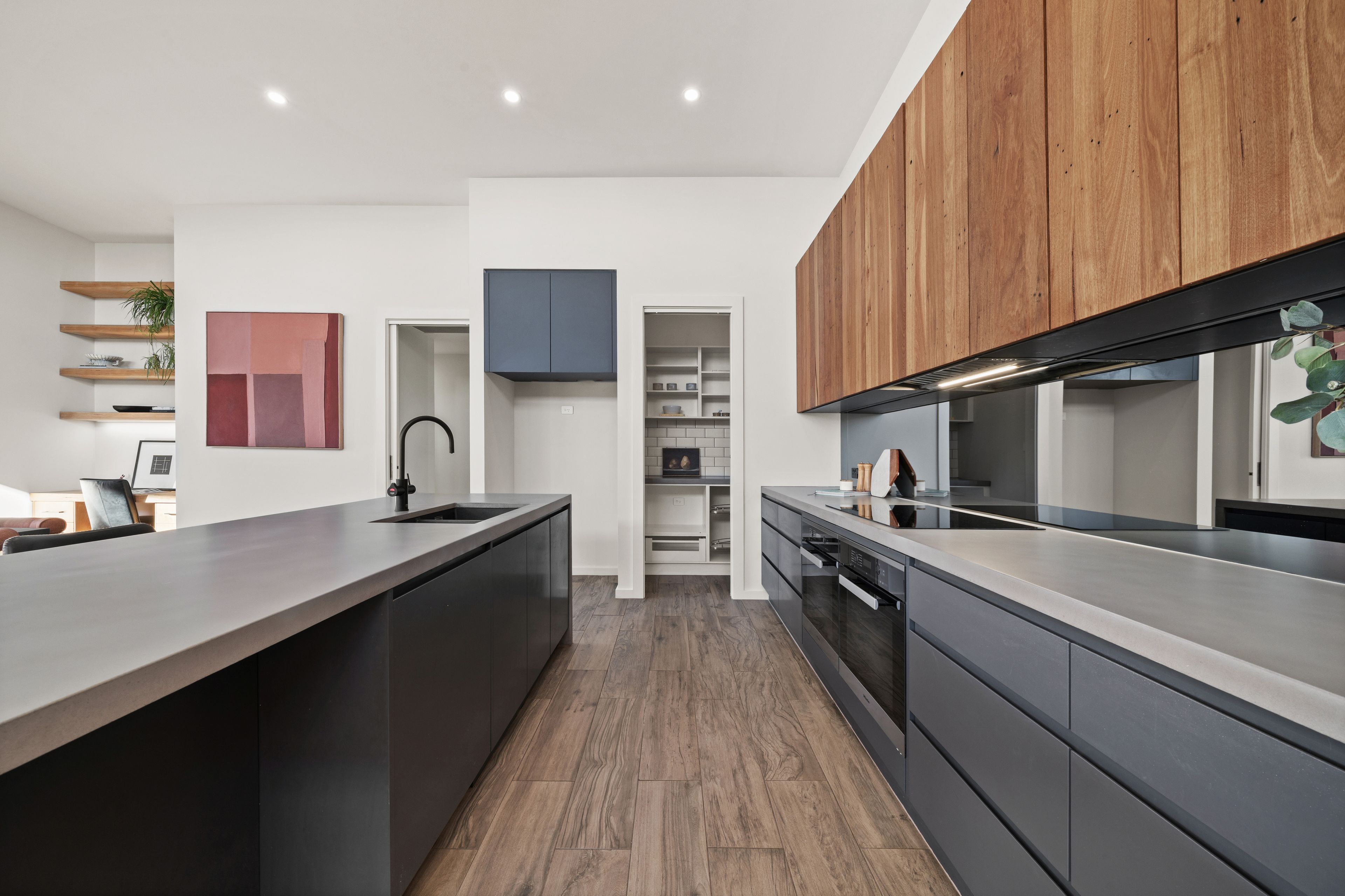 15 Henry Street — photo 3 of 23