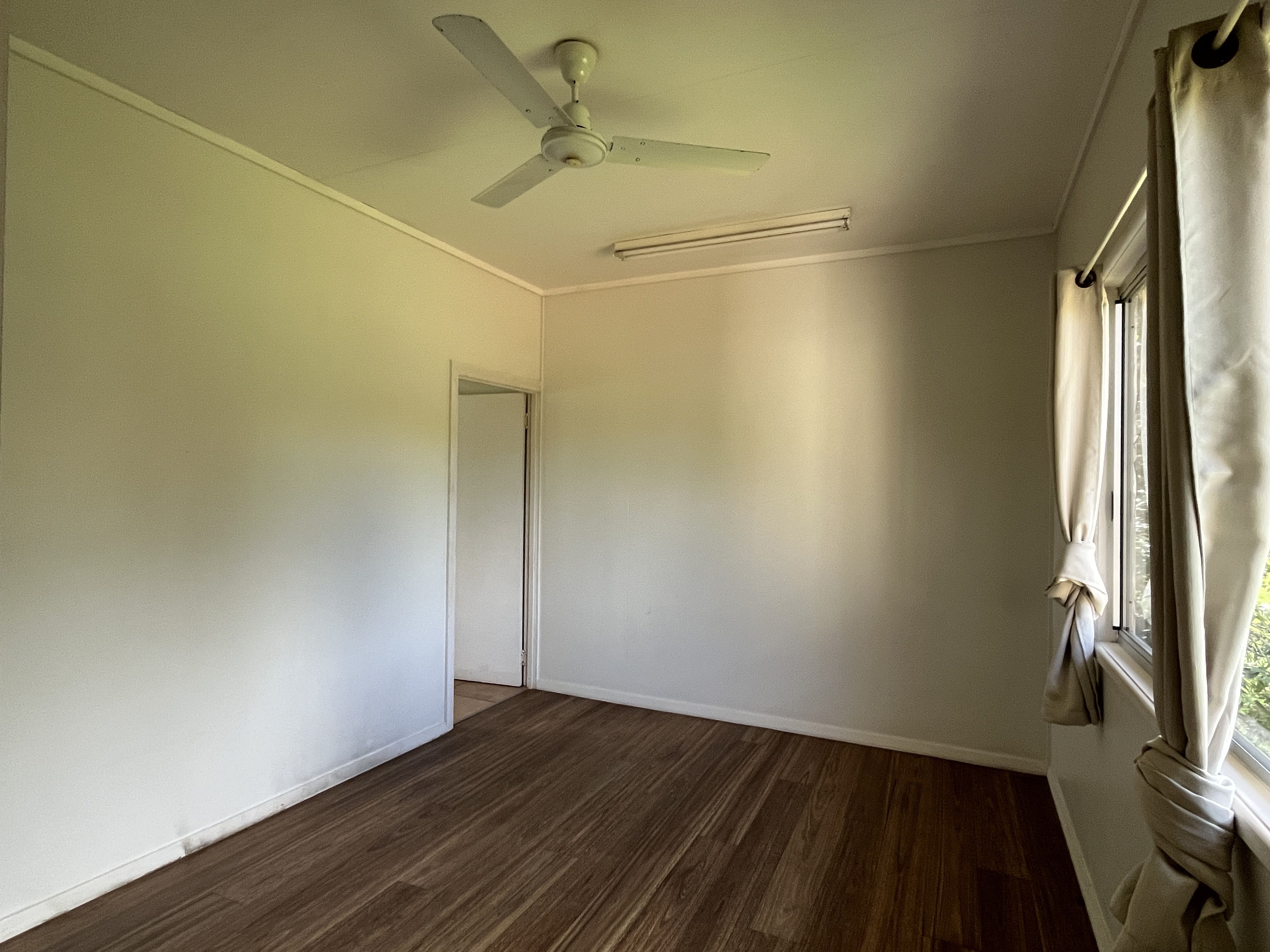 476A Russell Road — photo 10 of 16