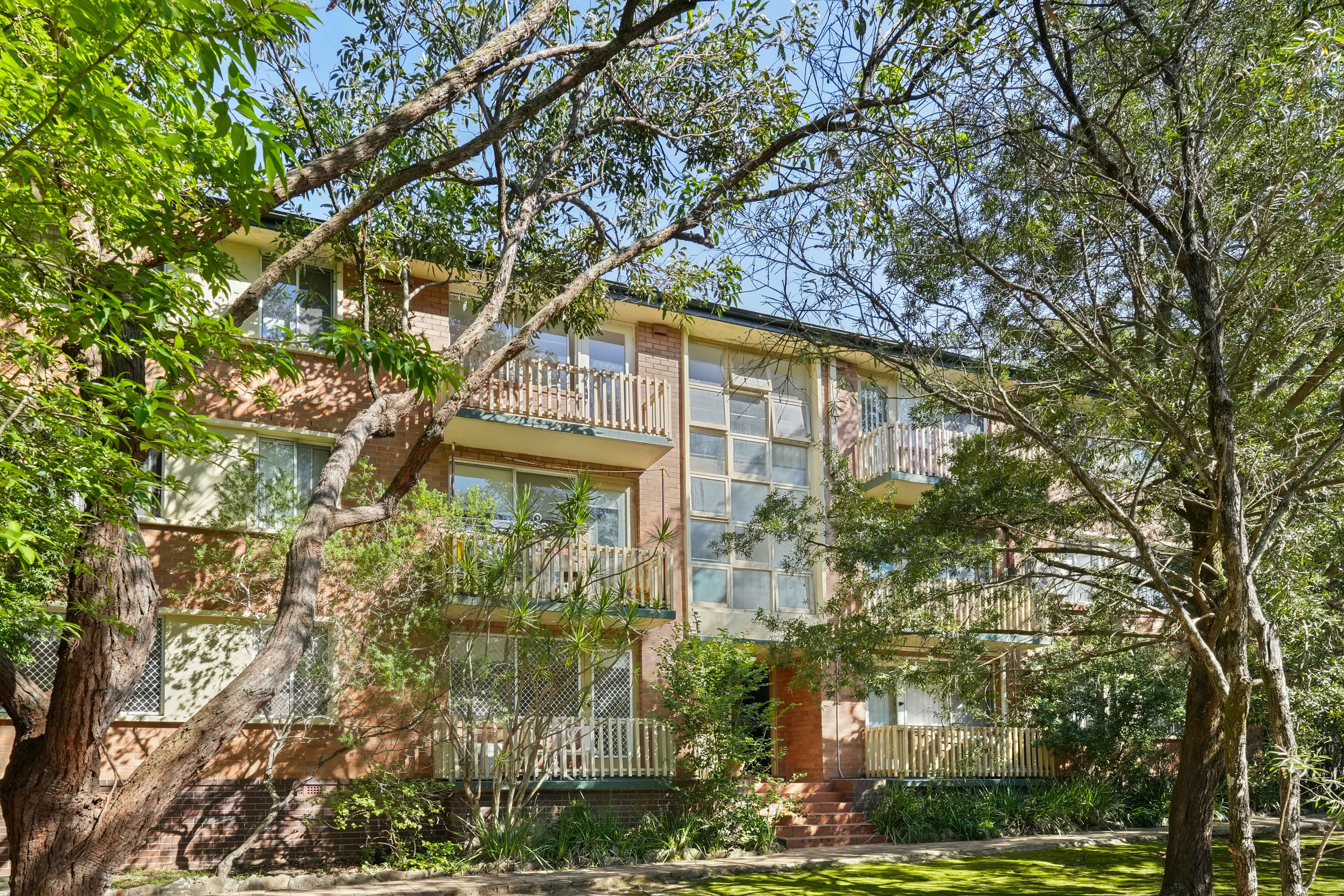 1/2-6 Marlene Crescent, Greenacre, NSW 2190