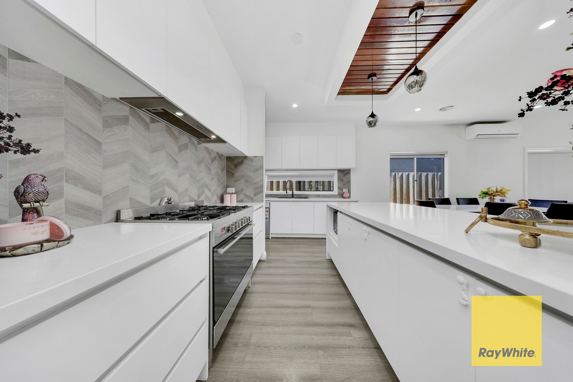 53 Hardwood Grove — photo 10 of 23