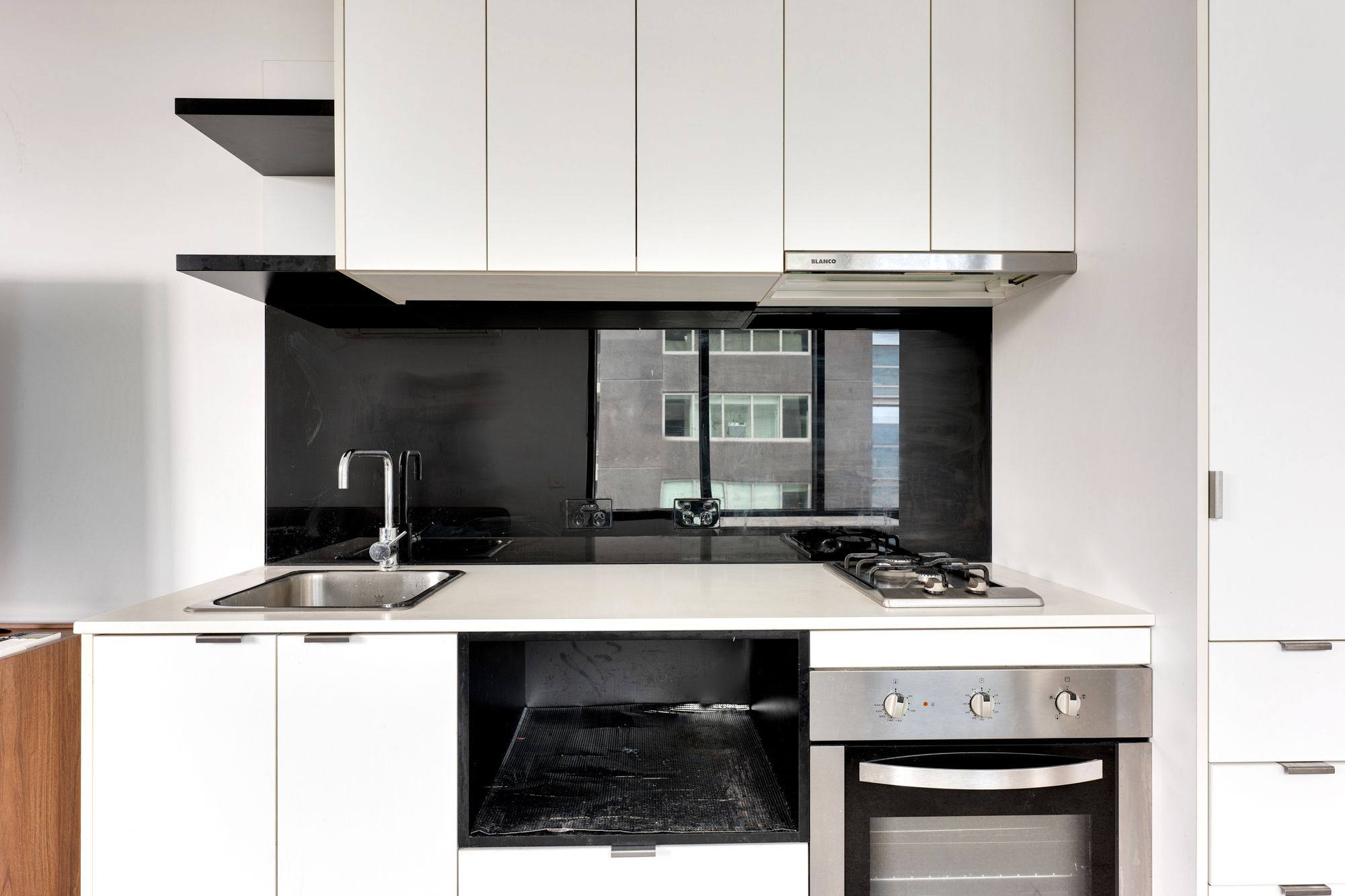 2601/7 Katherine Place — photo 6 of 14