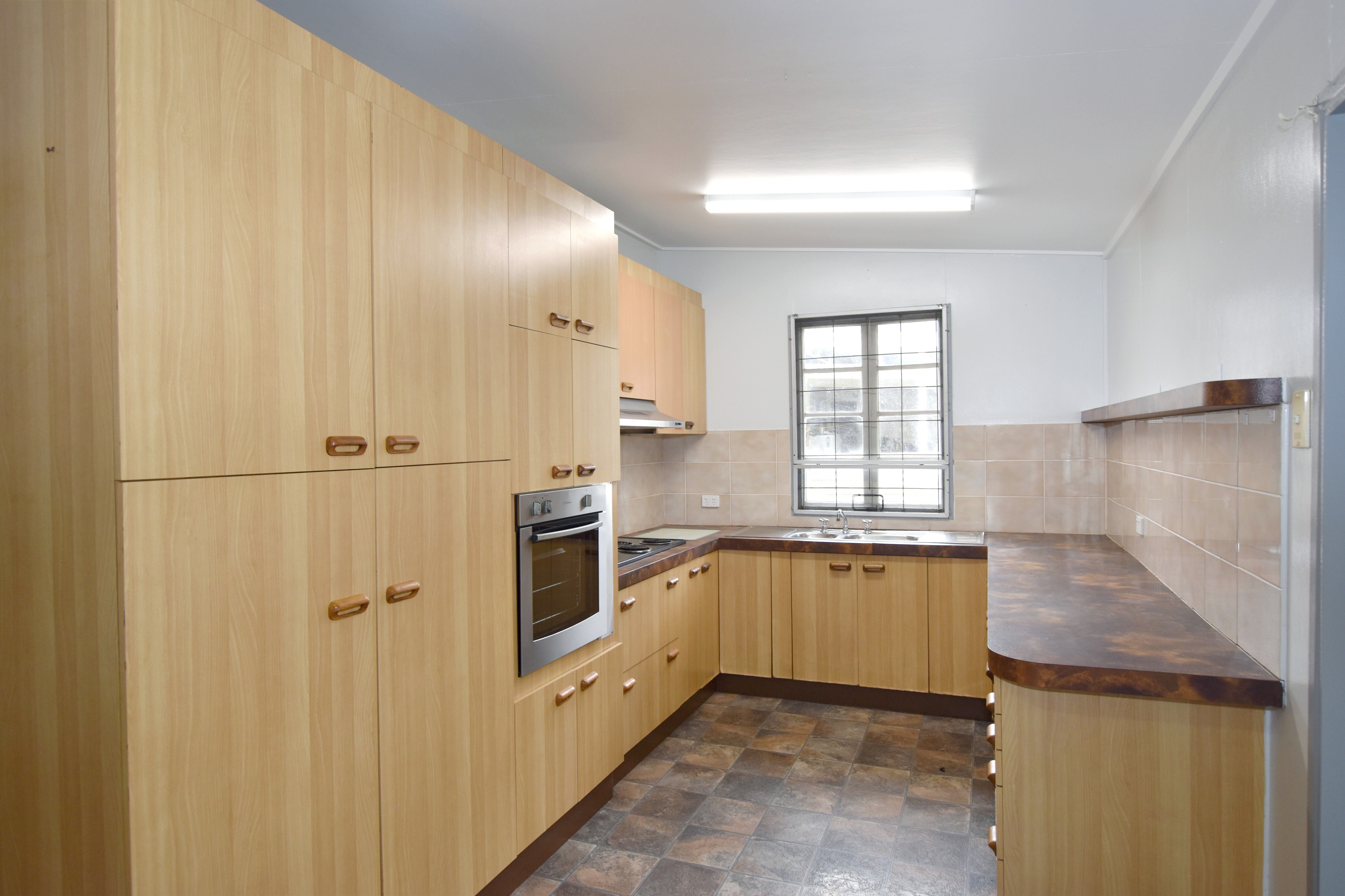 275 Auckland Street, South Gladstone, QLD 4680