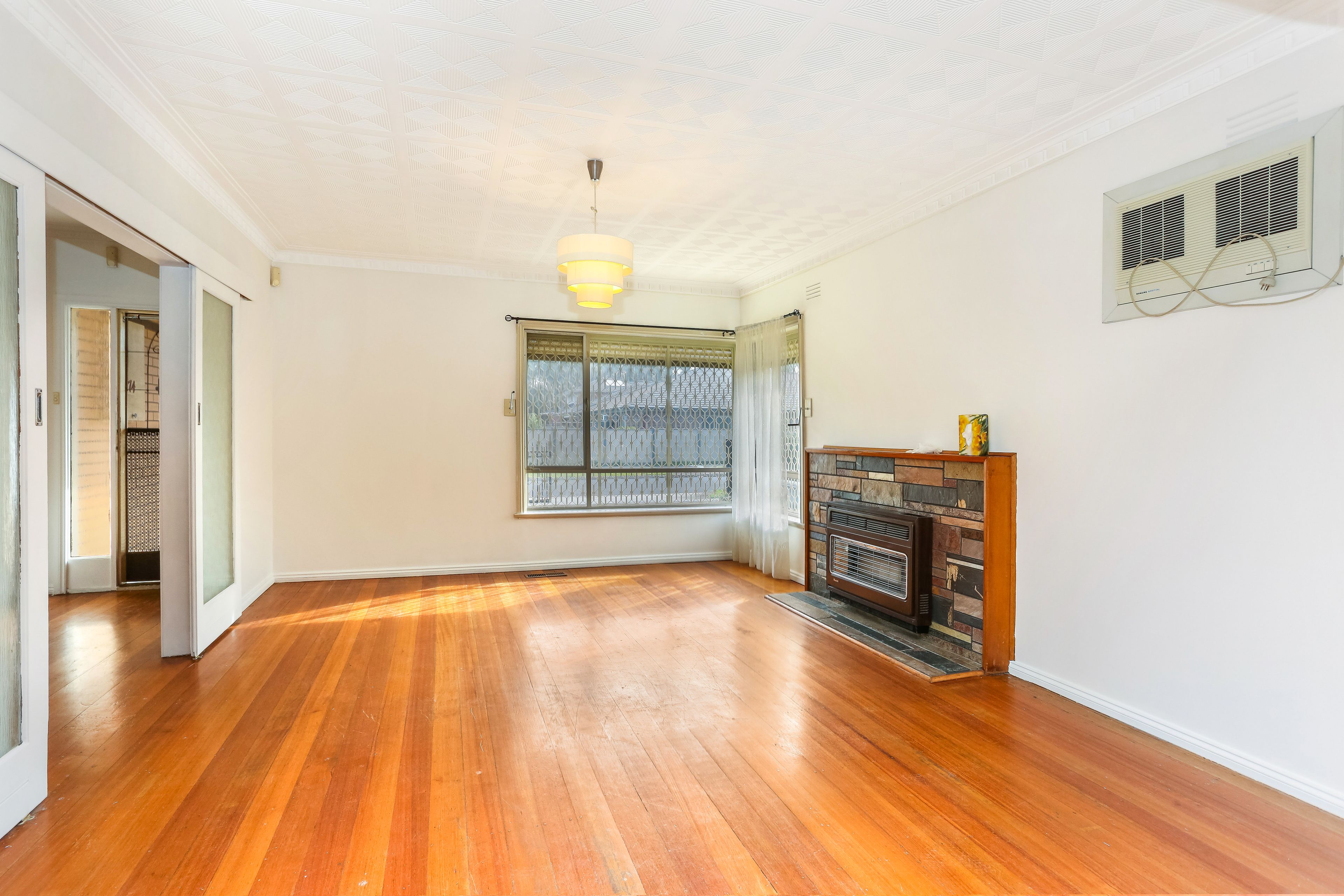 74 Levenia Street, St Albans, VIC 3021
