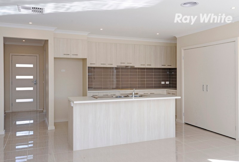 57 Dalray Crescent, Kurunjang, VIC 3337