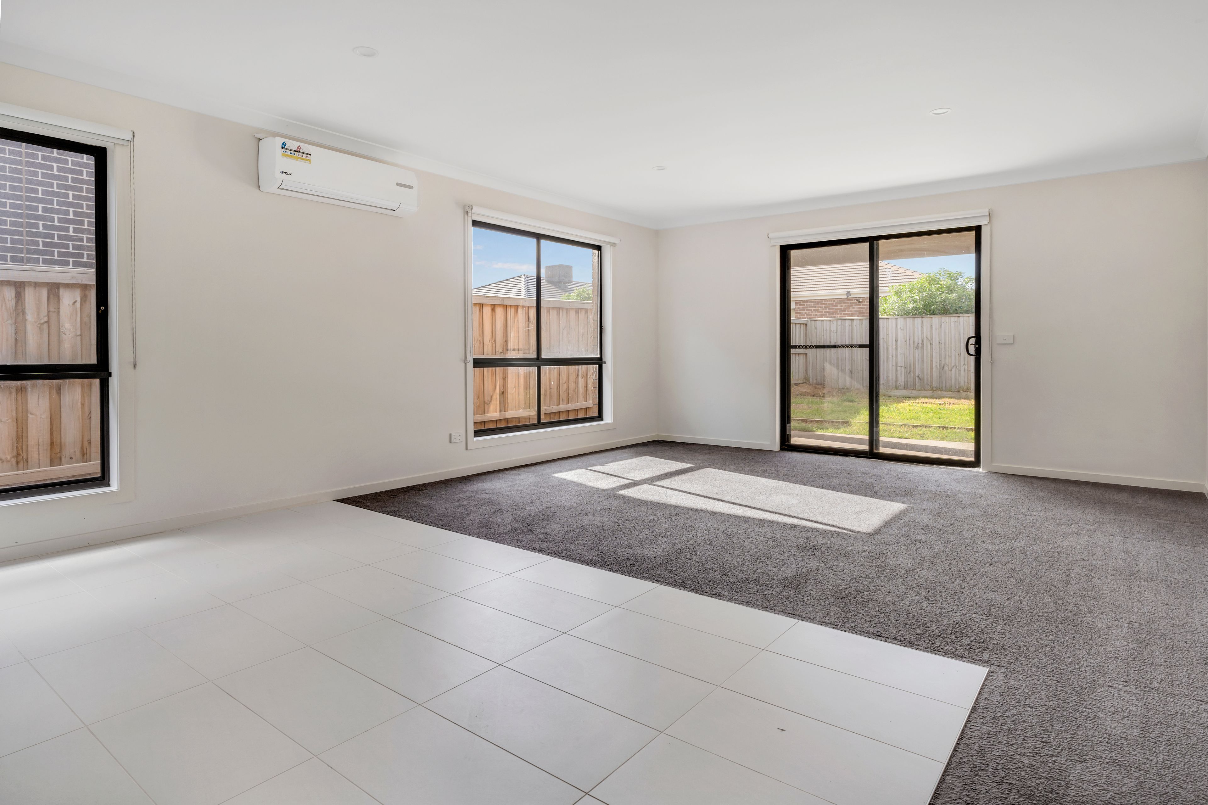 13 Strawberry Road, MANOR LAKES, VIC 3024