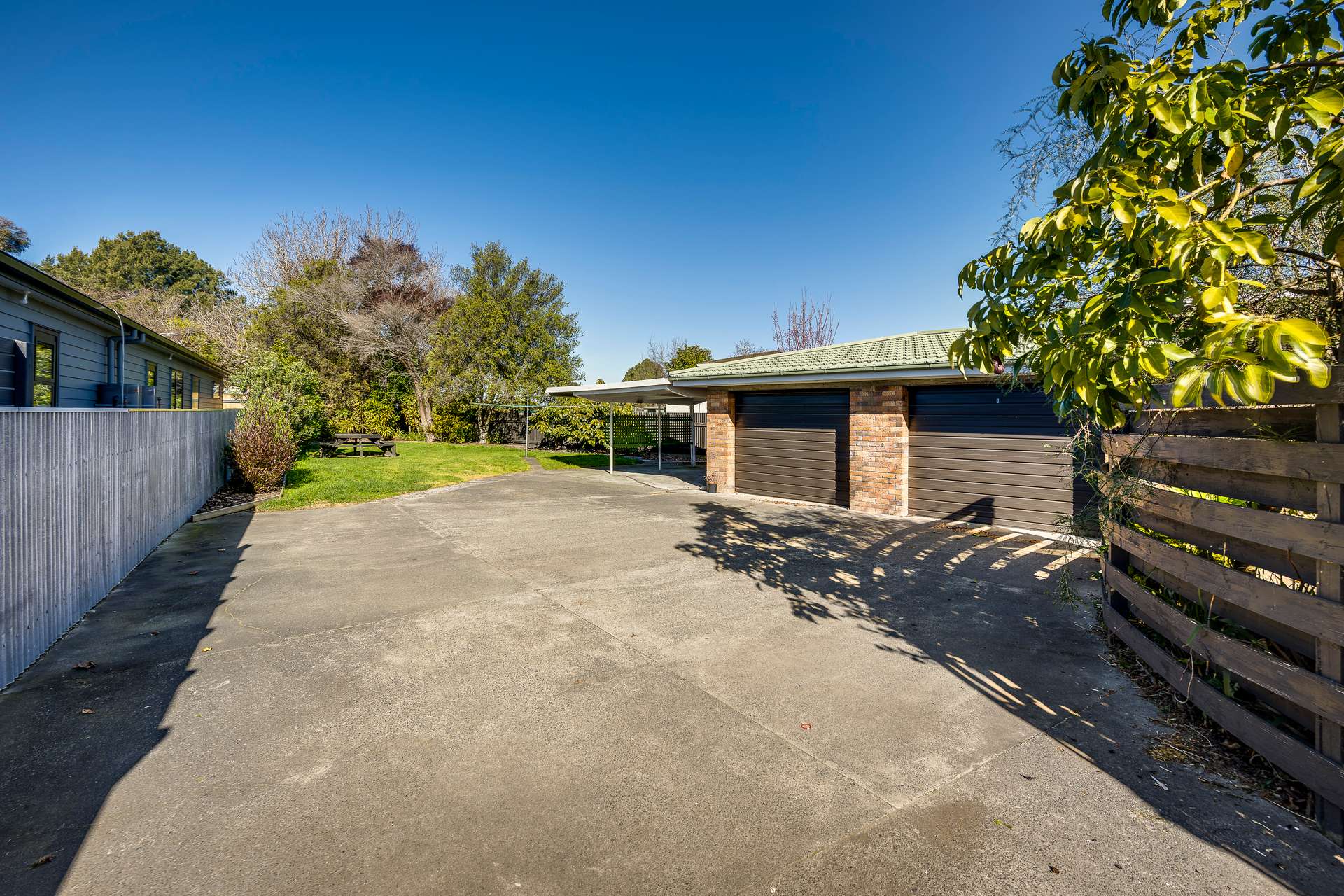 195 Taradale Road photo 15