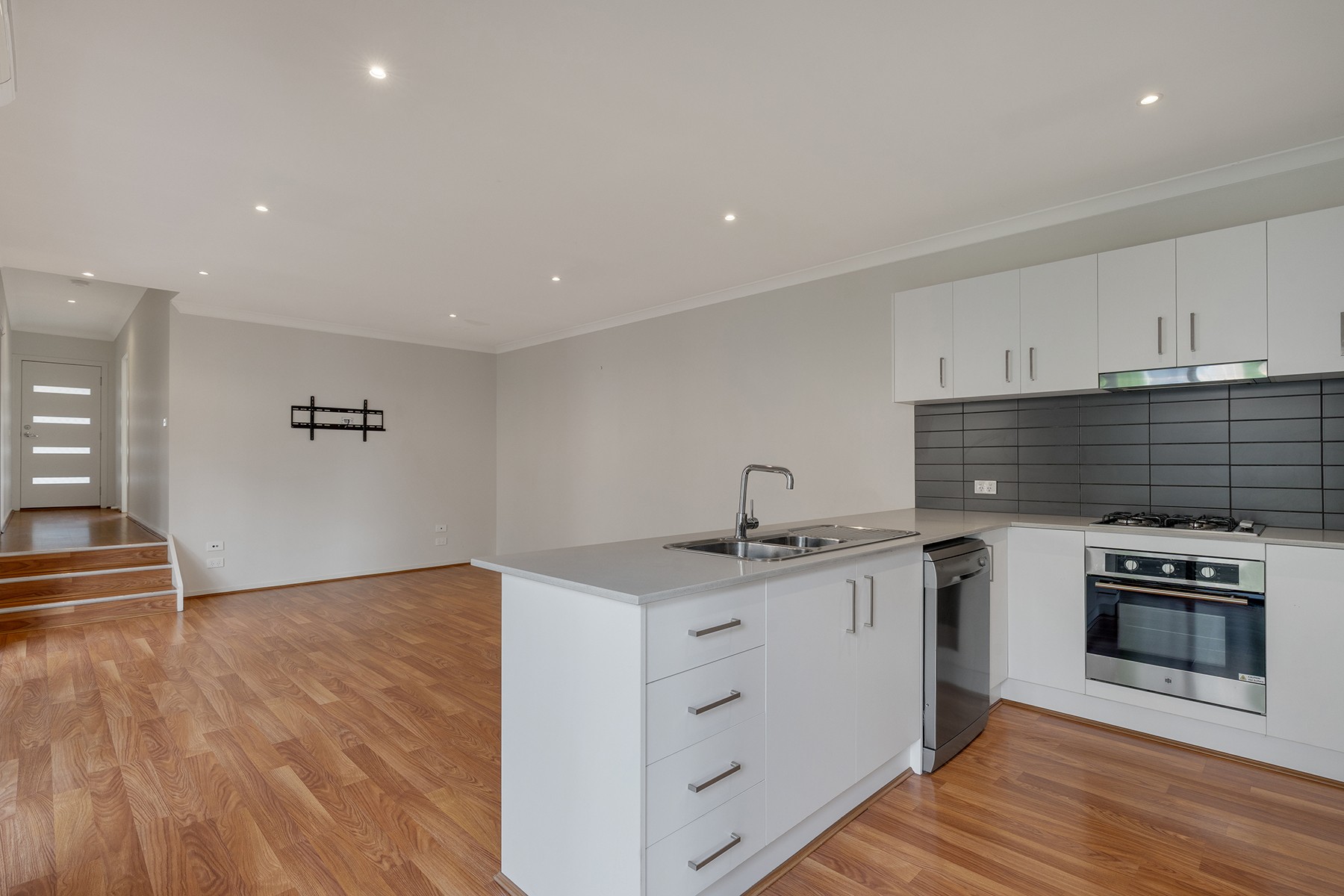 13 Grace Street, Craigieburn, VIC 3064