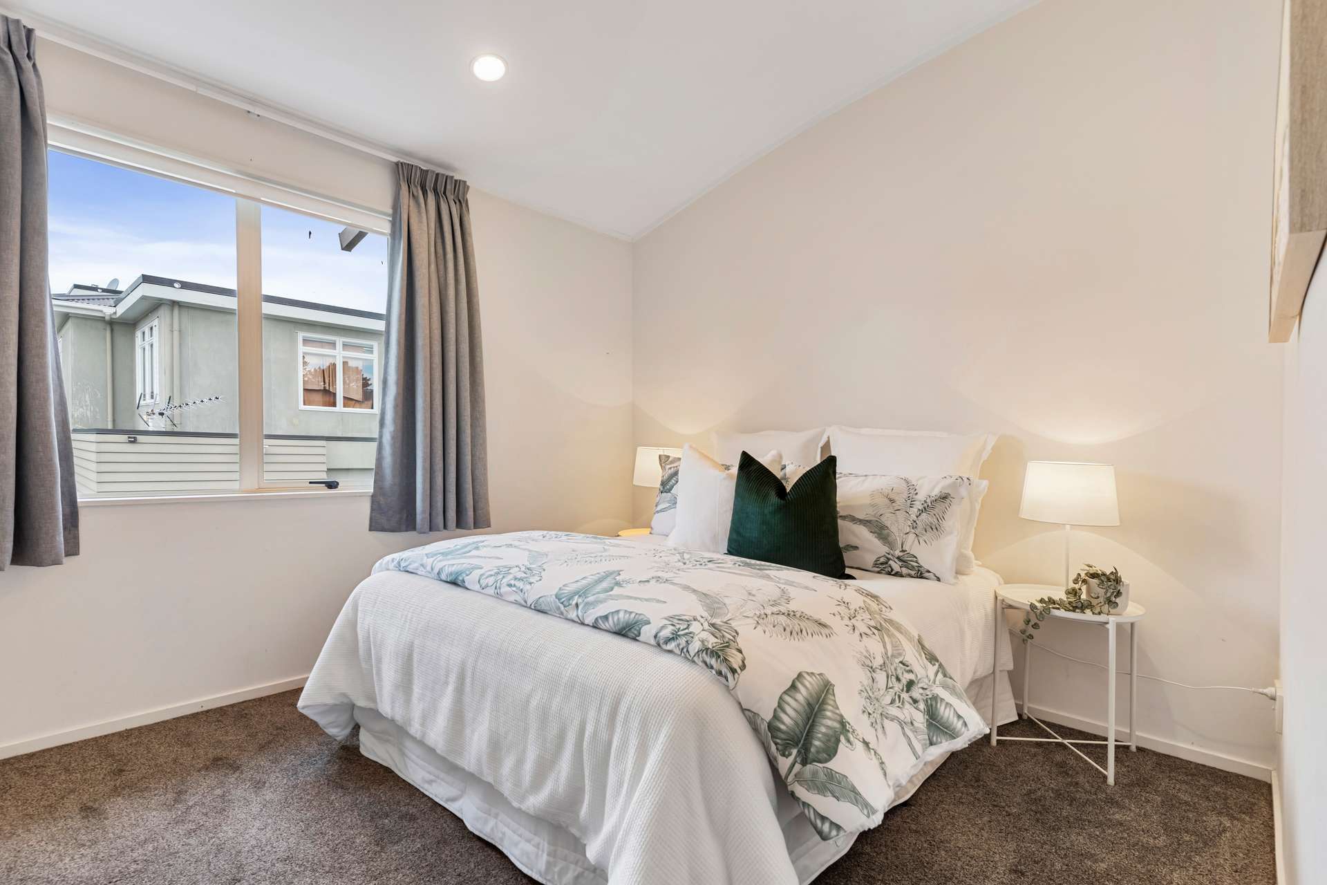8A/20 Ian Marwick Place photo 16
