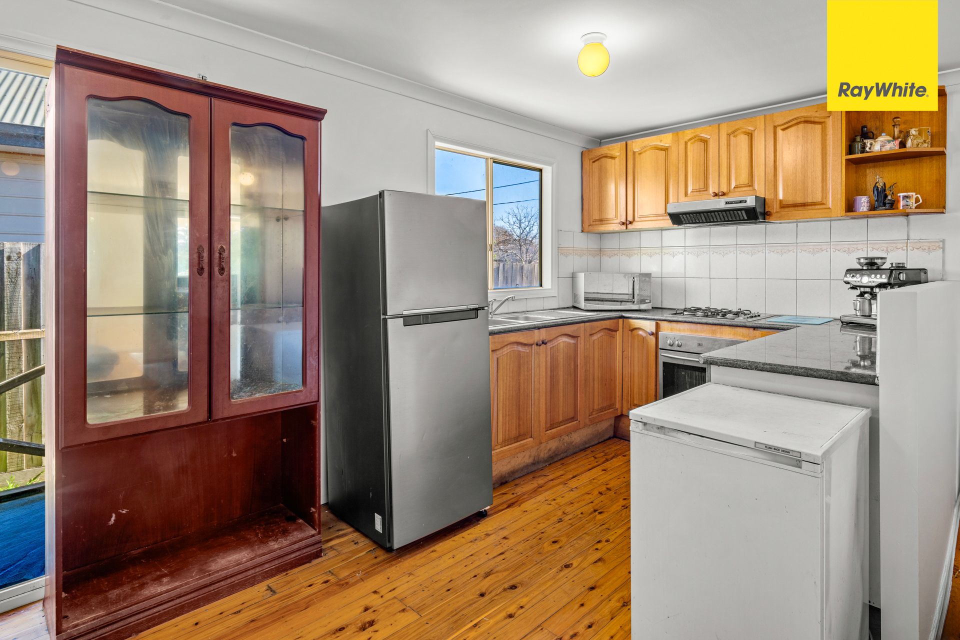 27 Walsh Street — photo 14 of 22