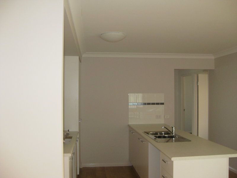 6 Heuer Close, Goodna, QLD 4300