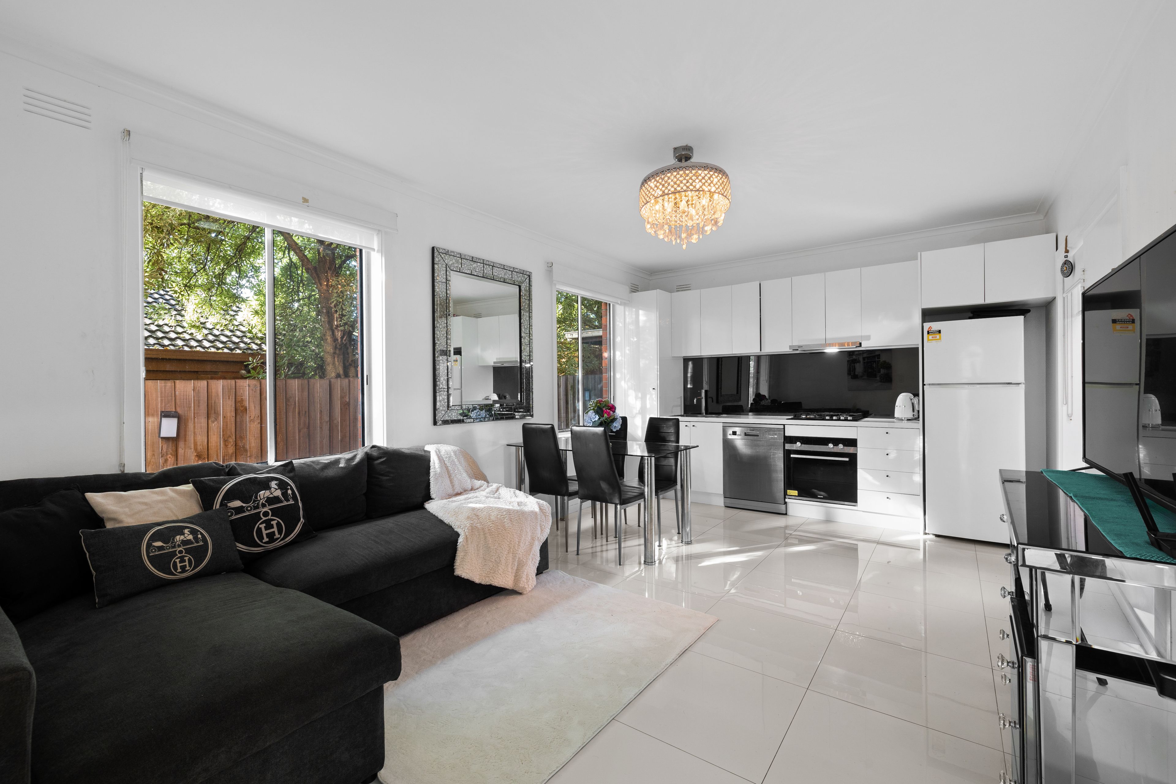5/15 Sunray Avenue — photo from Ray White The Bayside Group