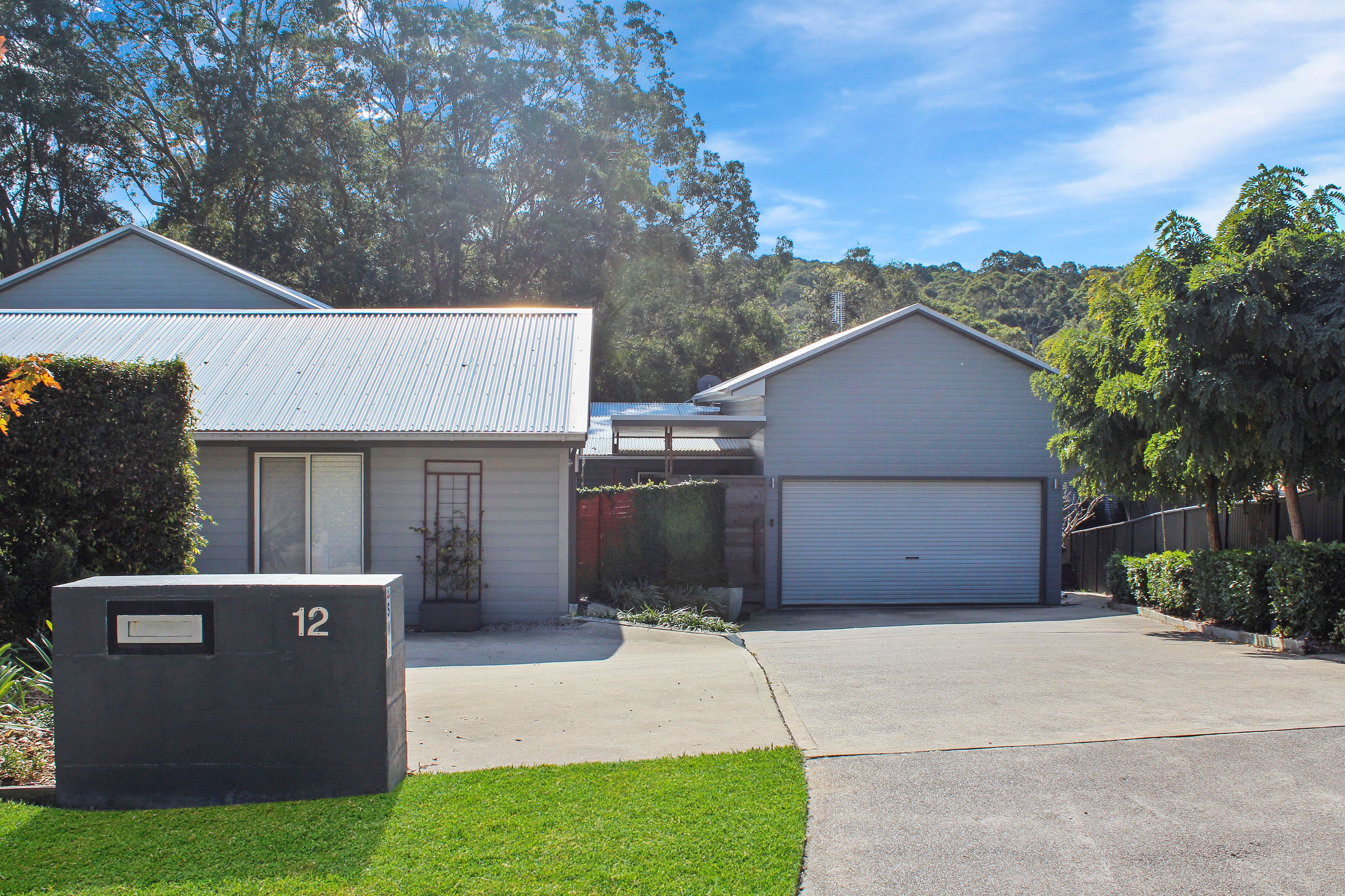 12 Read Place, Teralba, NSW 2284