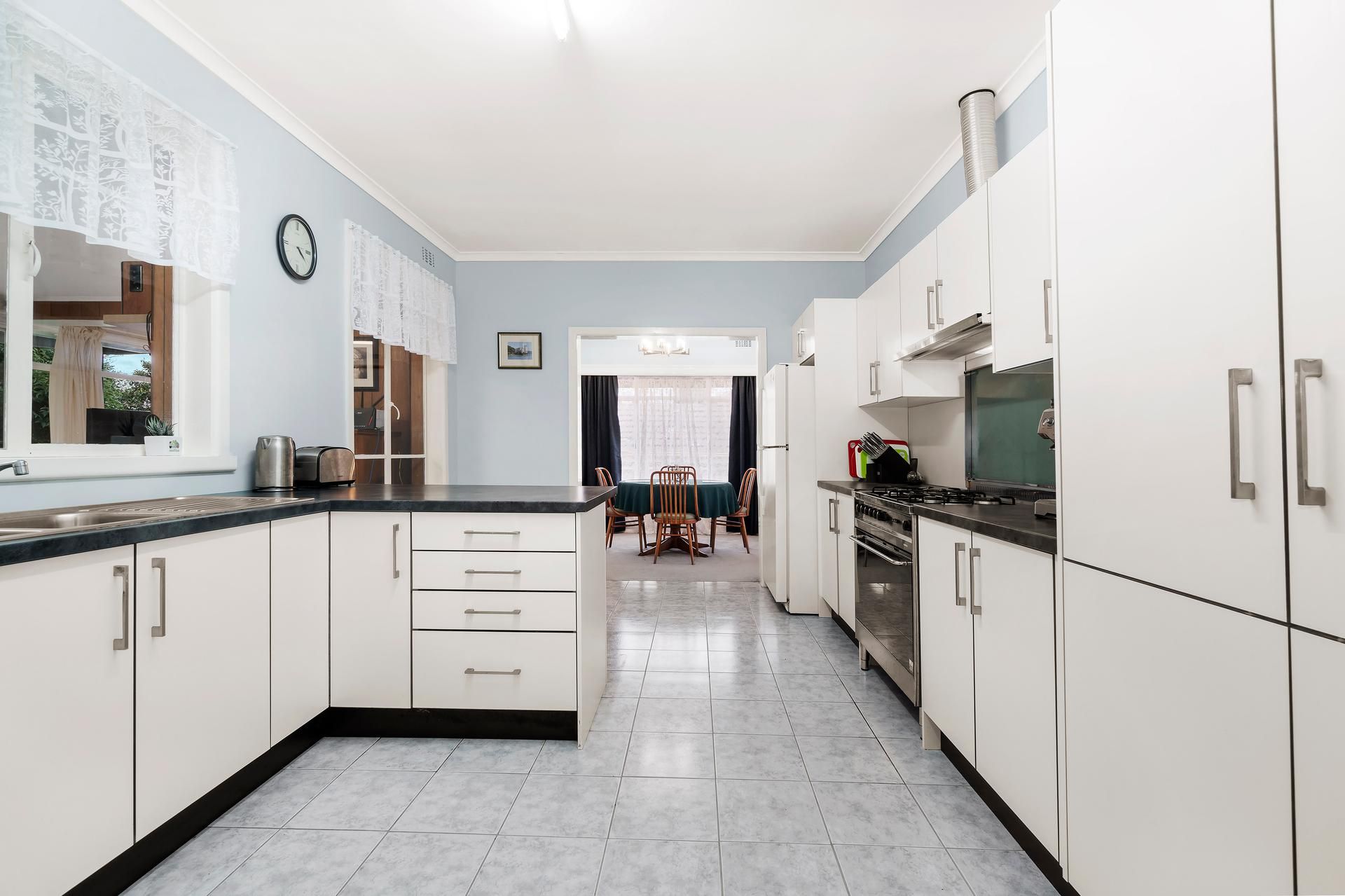 27 Linden Street, Box Hill South, VIC 3128
