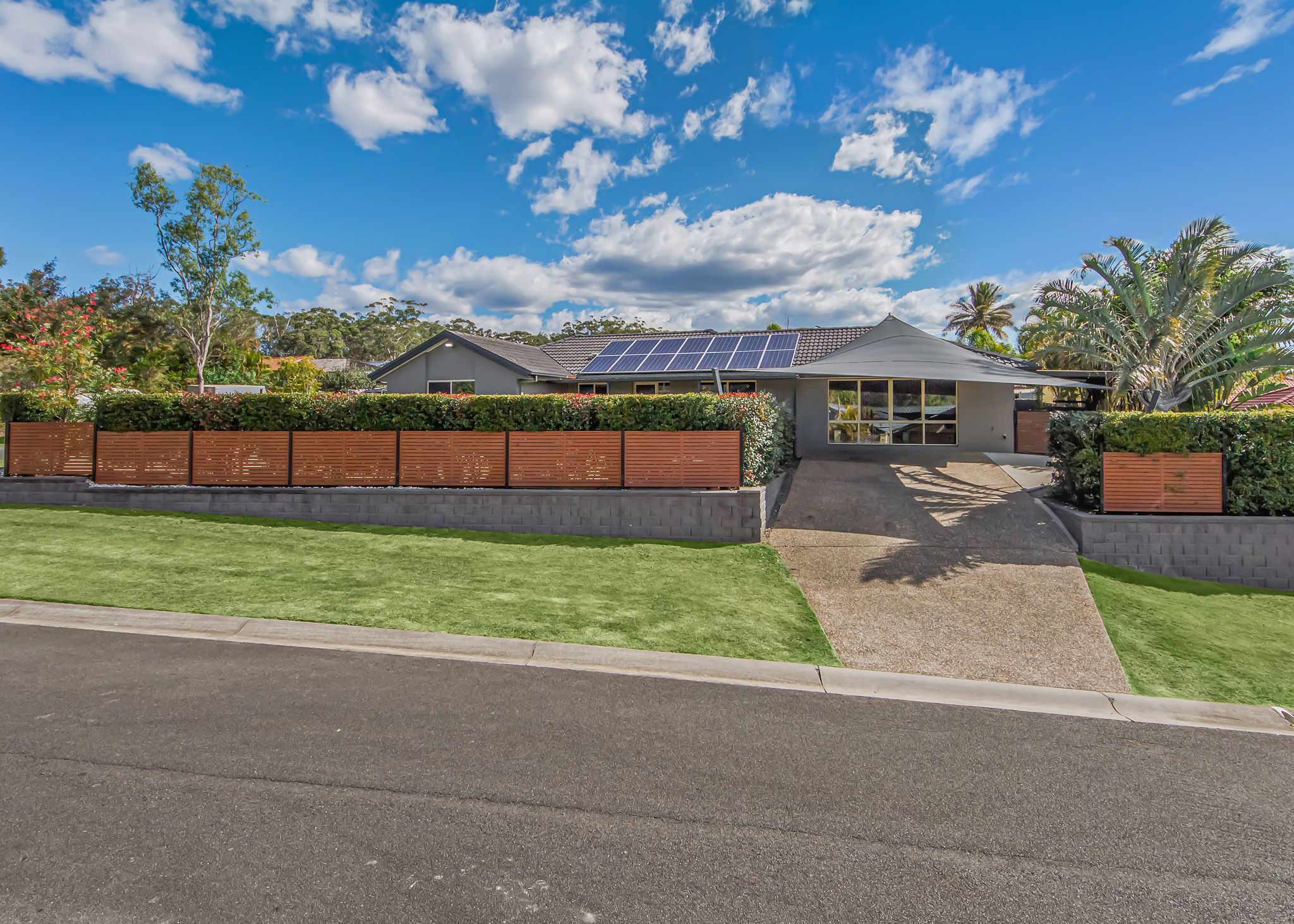 1 Navua Court, Pacific Pines, QLD 4211