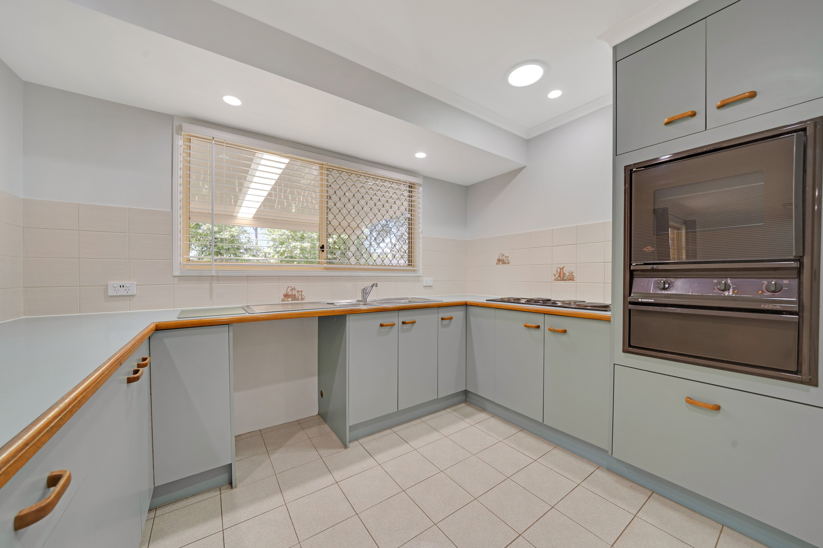 6 Mewing Court, Windaroo, QLD 4207