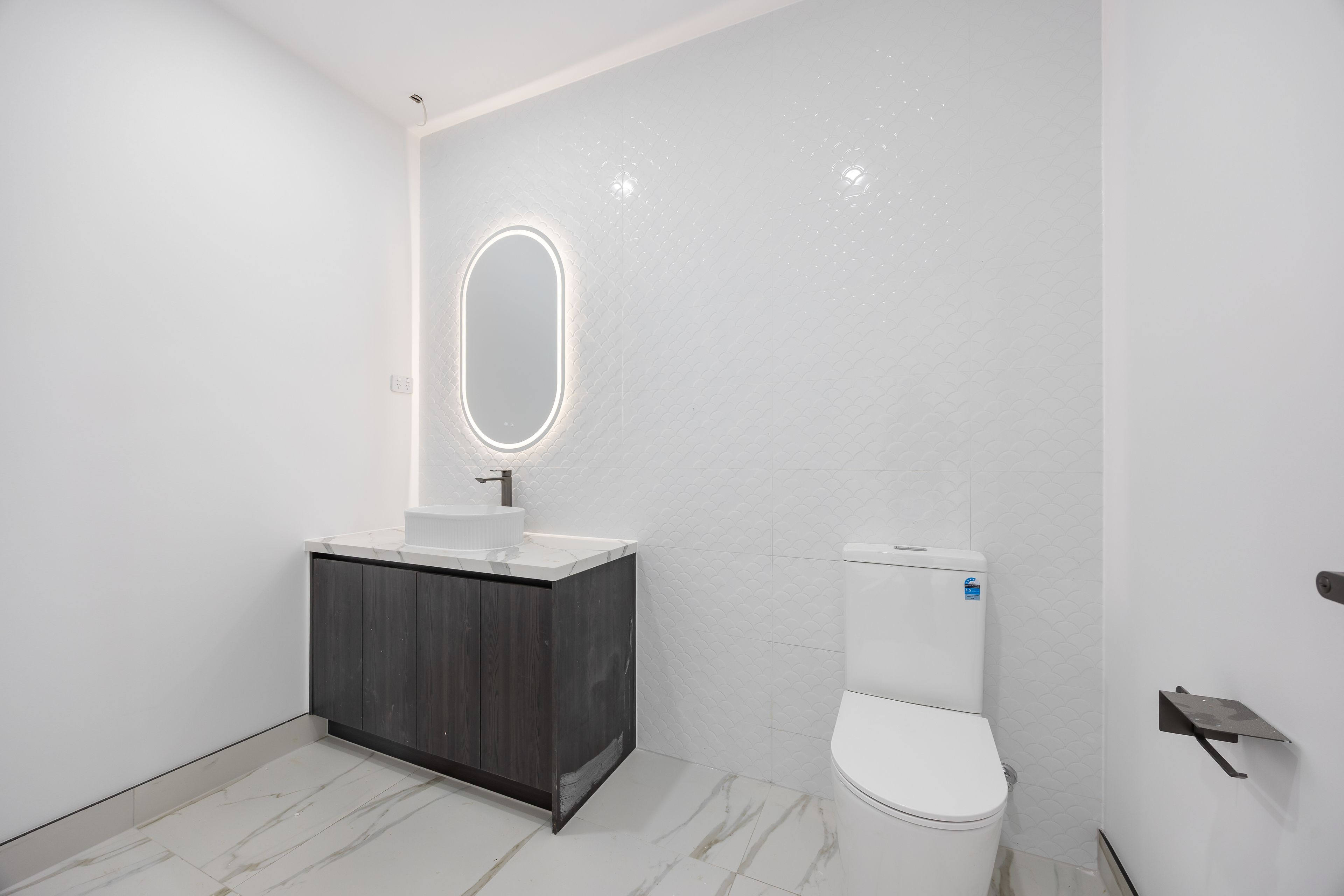 21 Gibson Street — photo 16 of 25