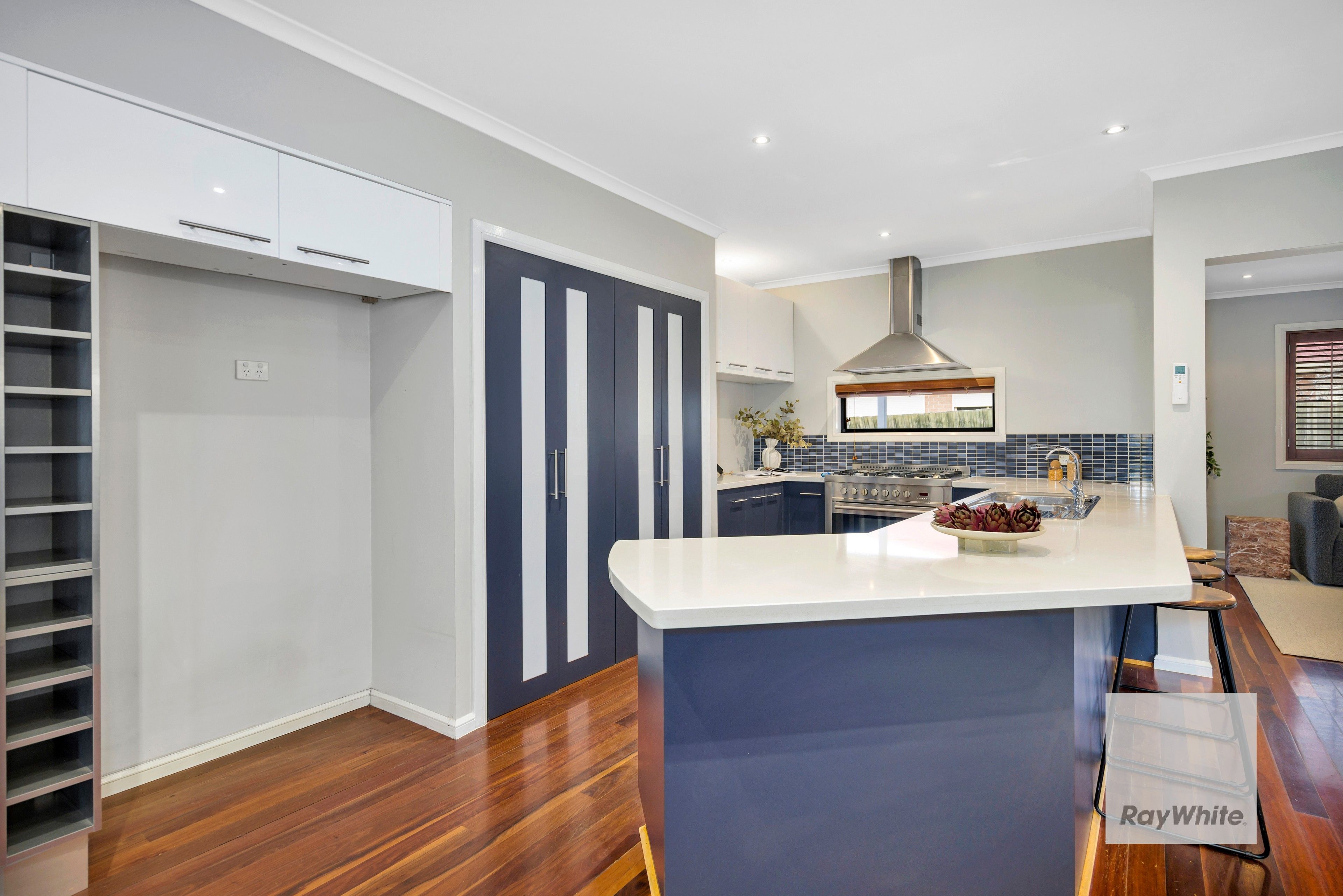 9 Vaucluse Boulevard — photo 8 of 24