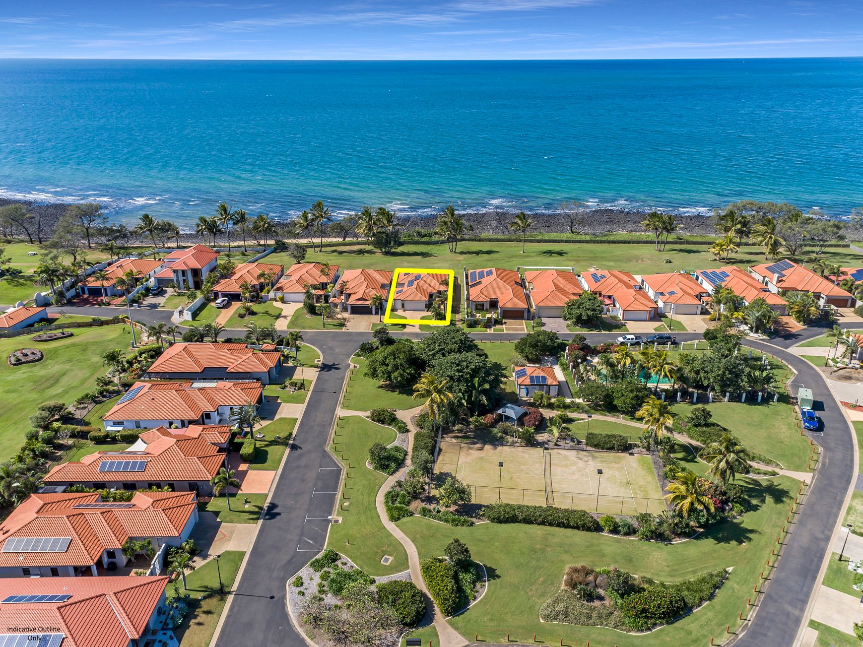 4 Chantelle Circuit, Coral Cove, QLD 4670