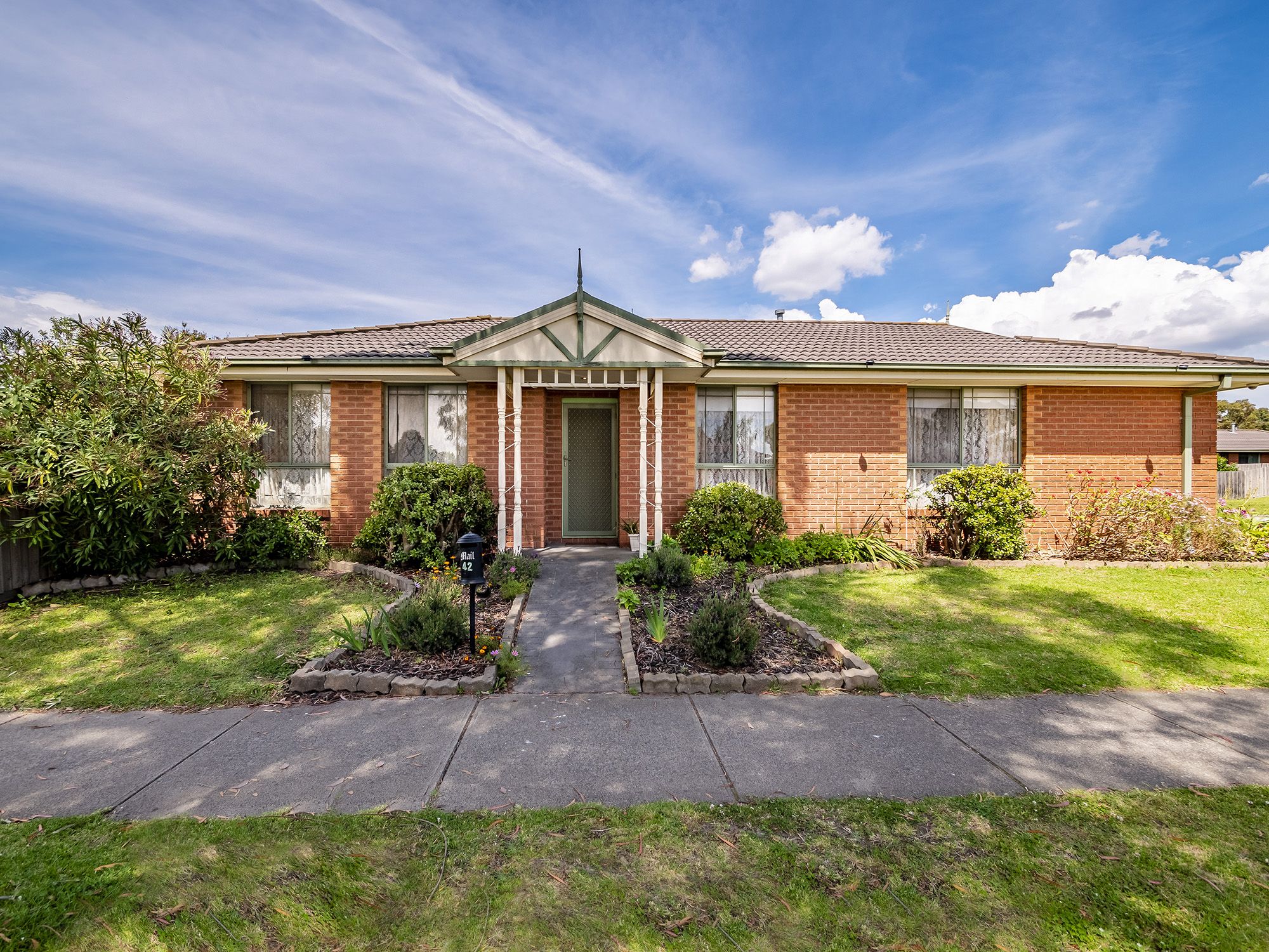42 Strabane Way, Hampton Park VIC 3976