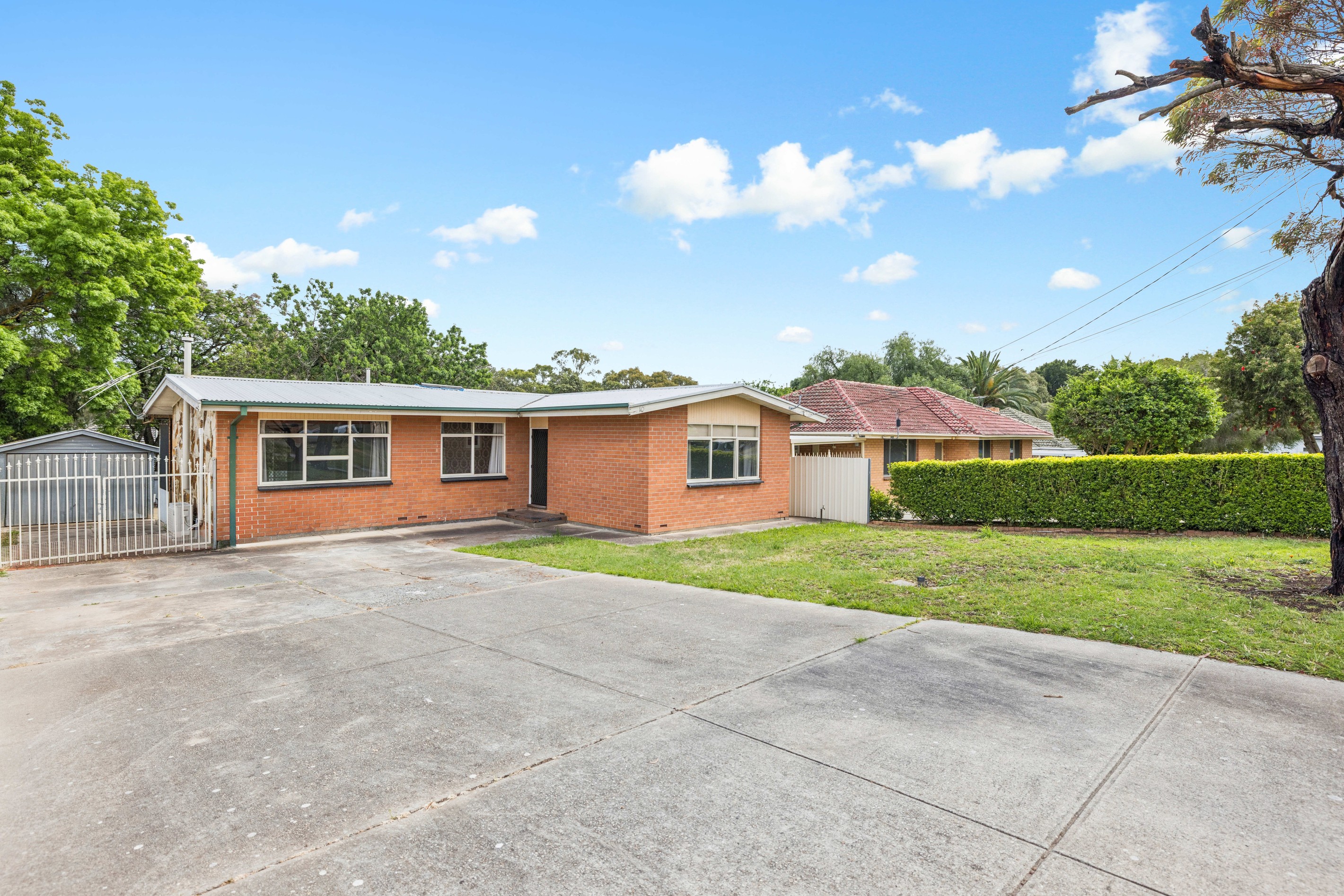 10 Nottingham Crescent, Valley View, SA 5093
