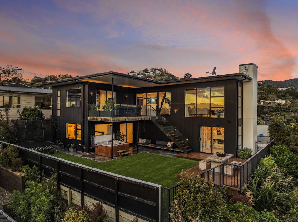 5 Howard Road, Eastbourne, Lower Hutt City