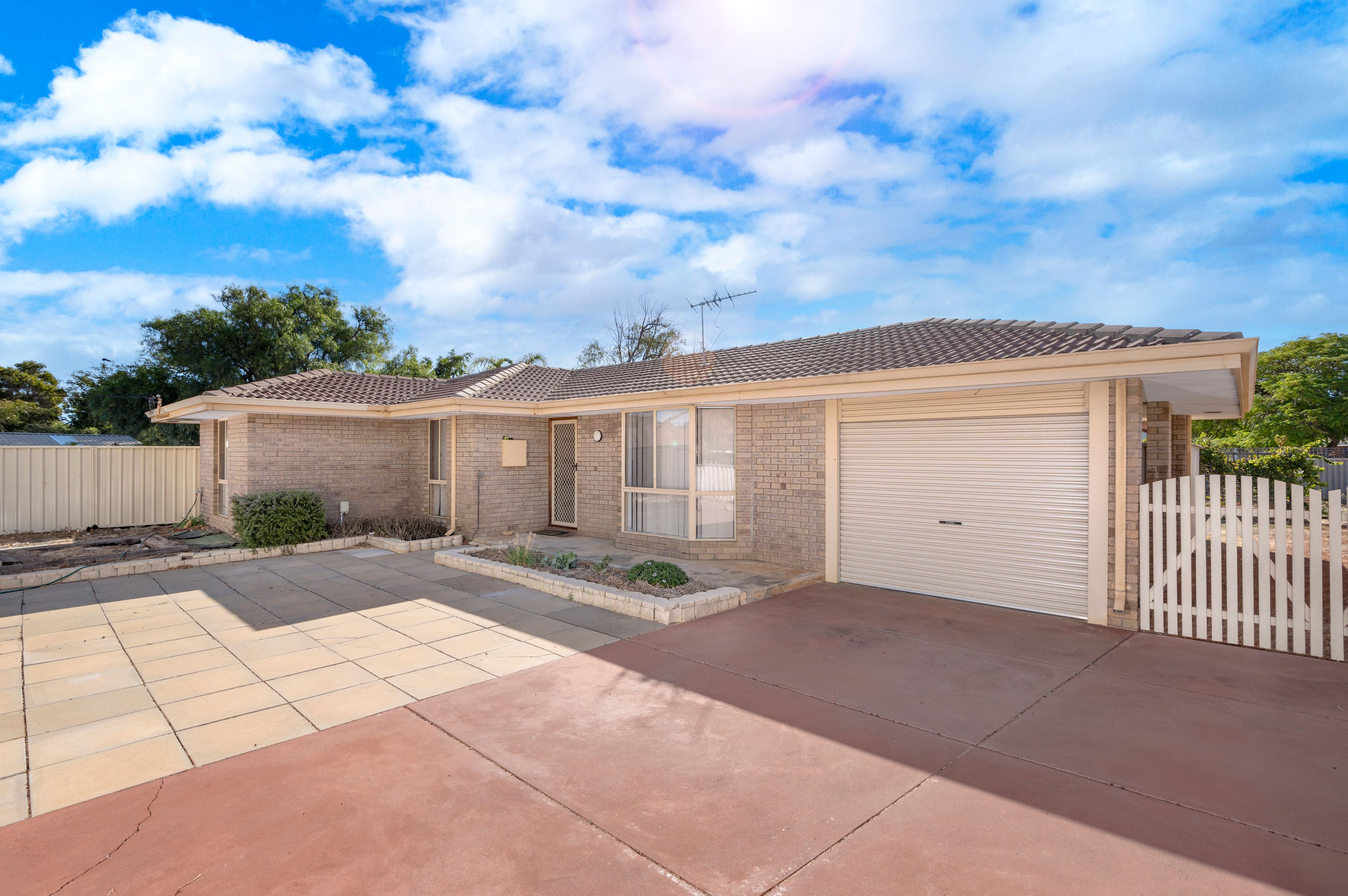 11 Astron Place, Waggrakine, WA 6530