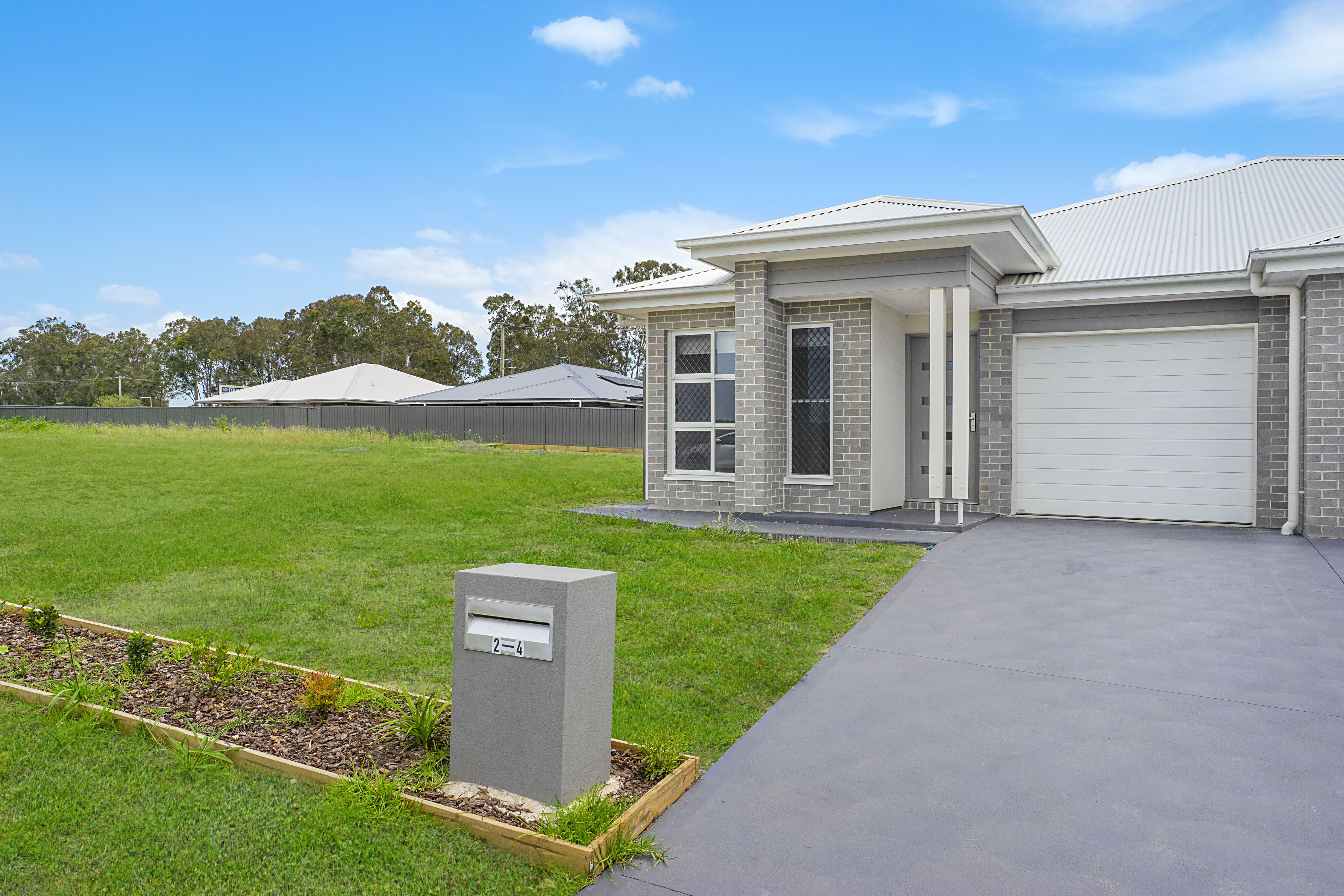 2/4 Corymbia Circuit, Heddon Greta, NSW 2321
