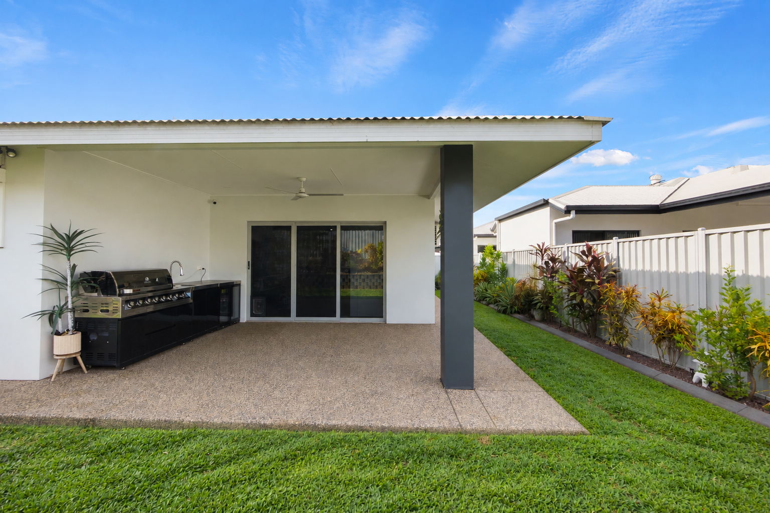 31 Ghostgum Crescent — photo 27 of 30