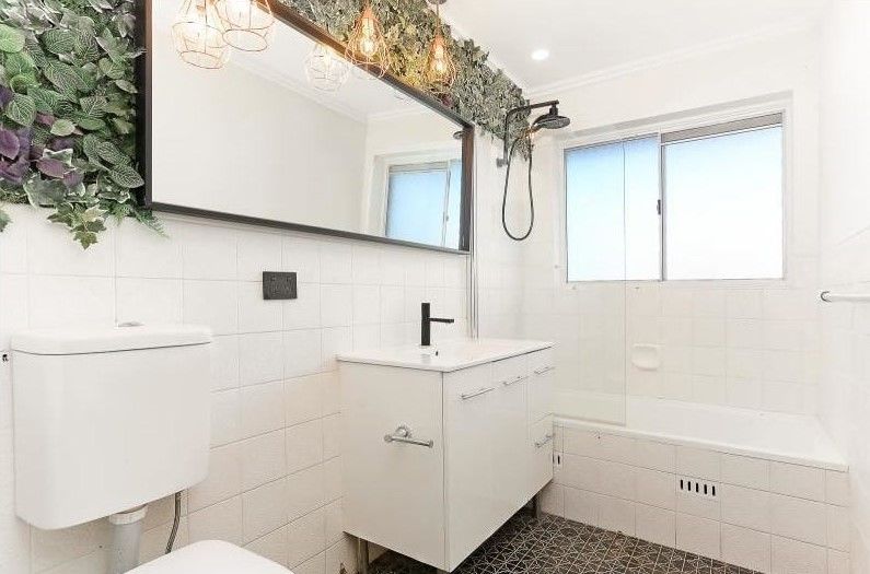 8/28 Moore Street, Campbelltown, NSW 2560