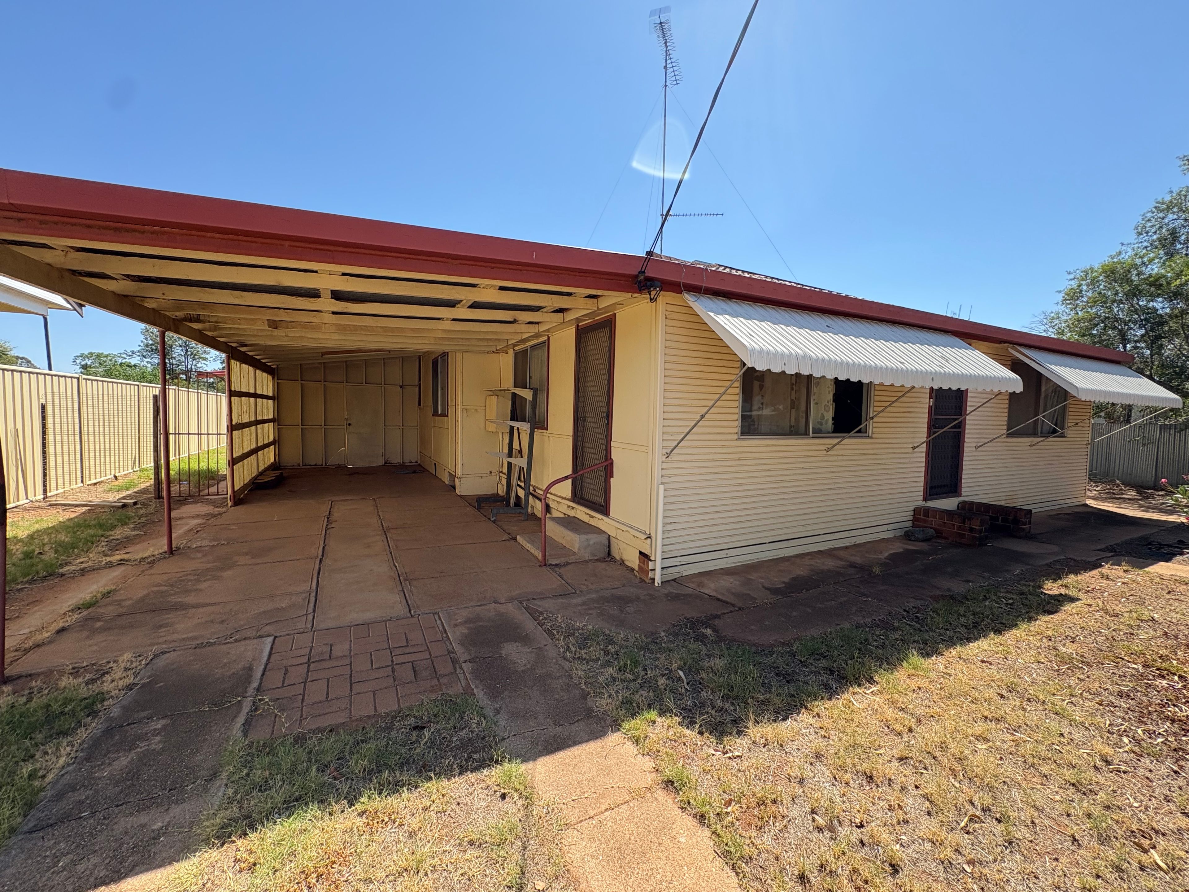 14 Bogan Street, Nyngan NSW 2825