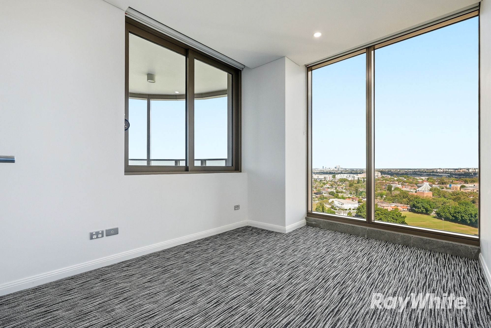 2239/180 George Street — photo 11 of 28