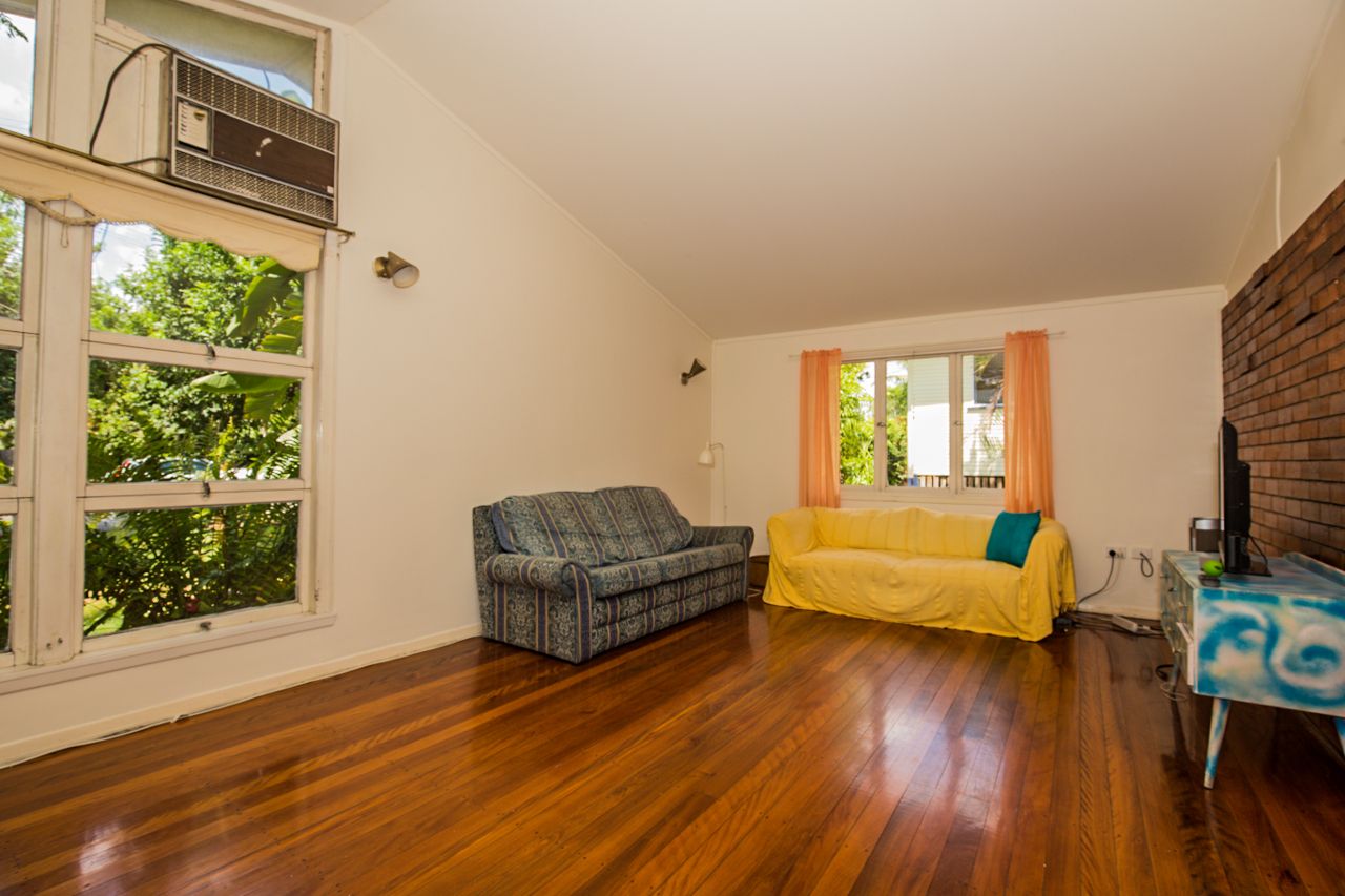 11 Diane Street, Yeronga, QLD 4104