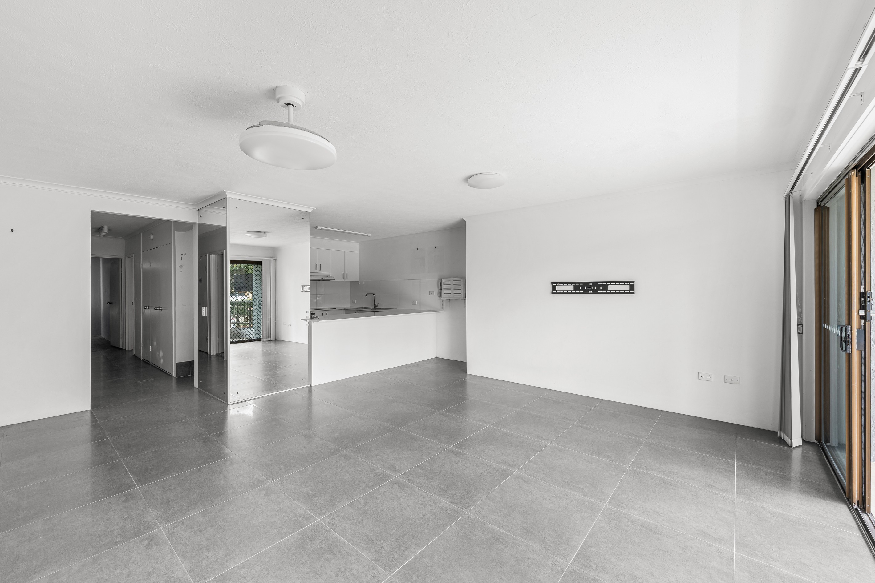 2/84 Paradise Island, Surfers Paradise, QLD 4217