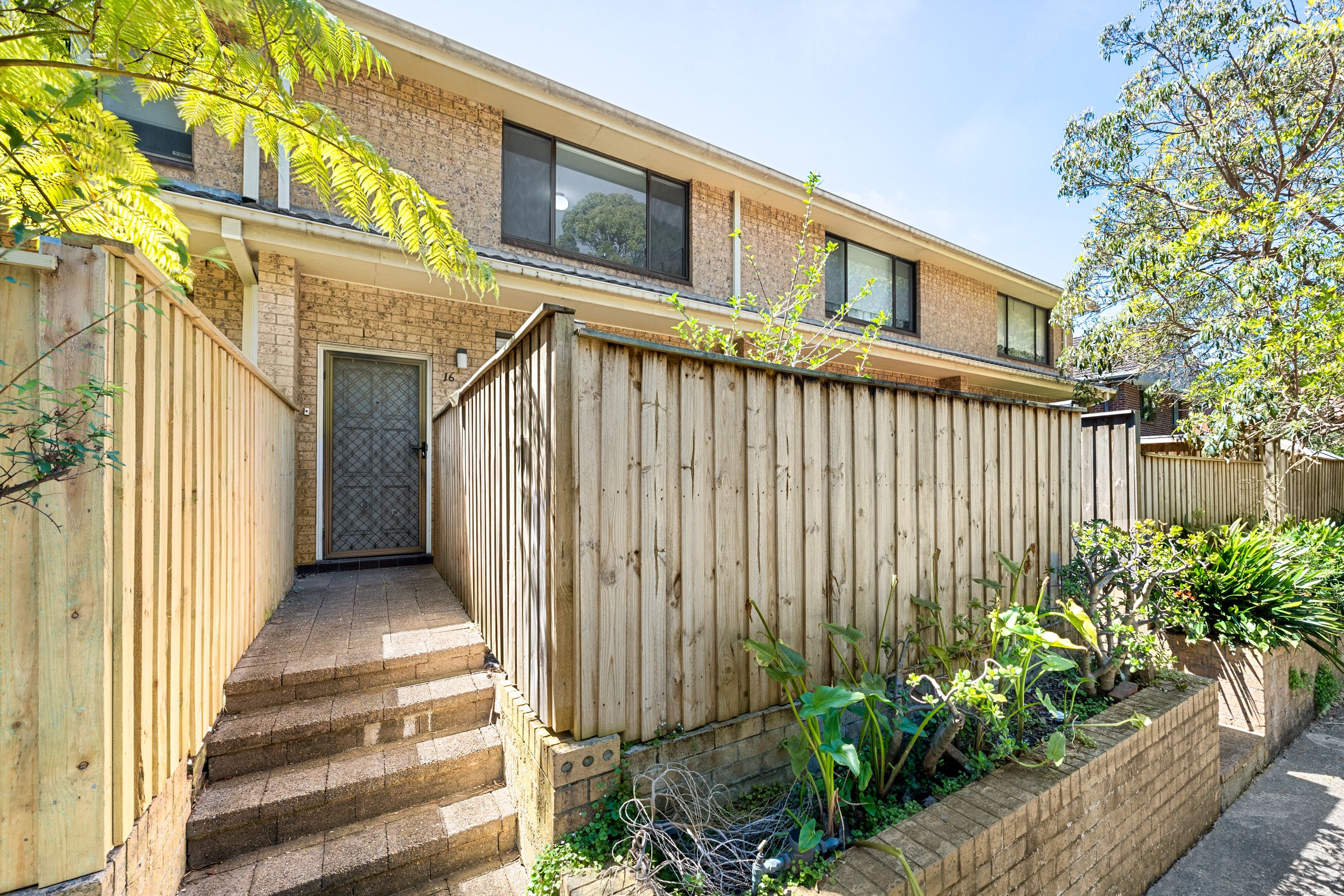 16/1 Hampden Road — photo 8 of 10