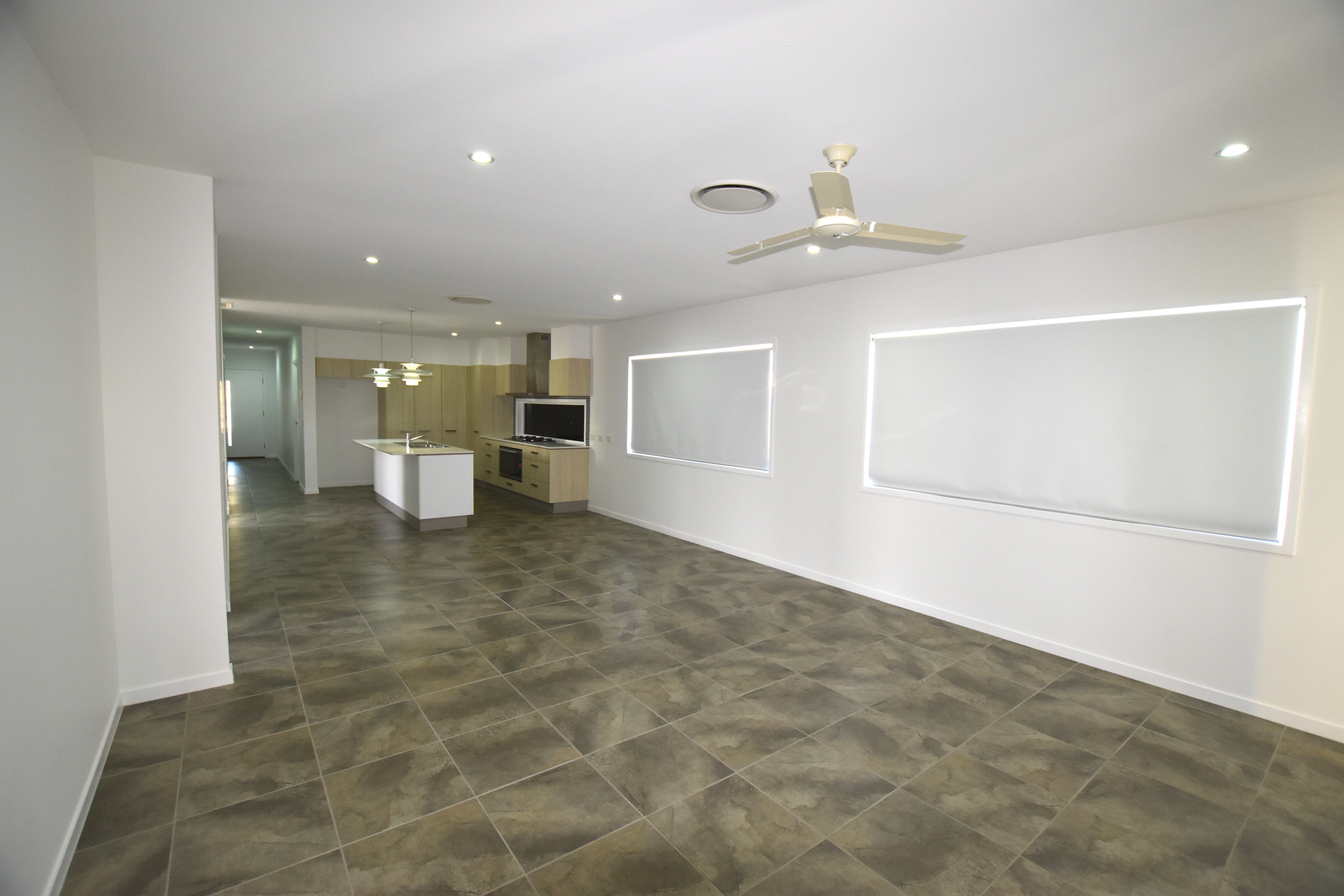118 Emmadale Drive, New Auckland, QLD 4680