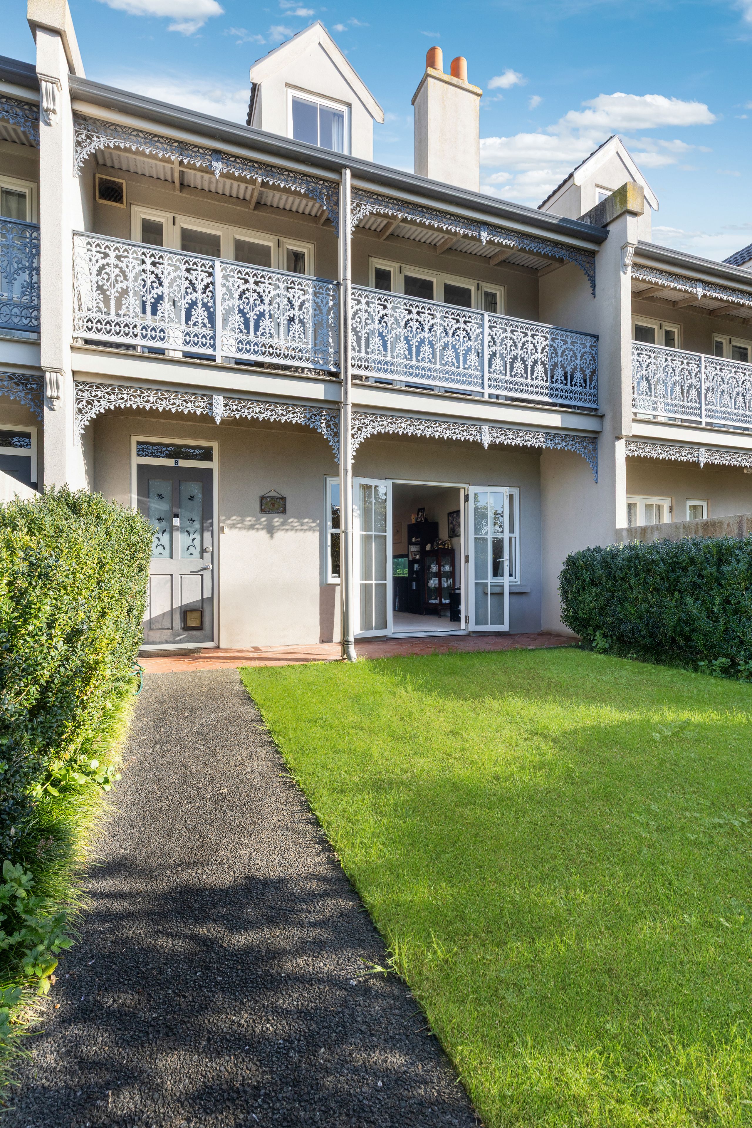 8 Leneford Drive, East Tamaki, Manukau City