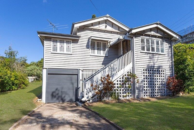 3 Chelmsford Avenue, Ipswich, QLD 4305