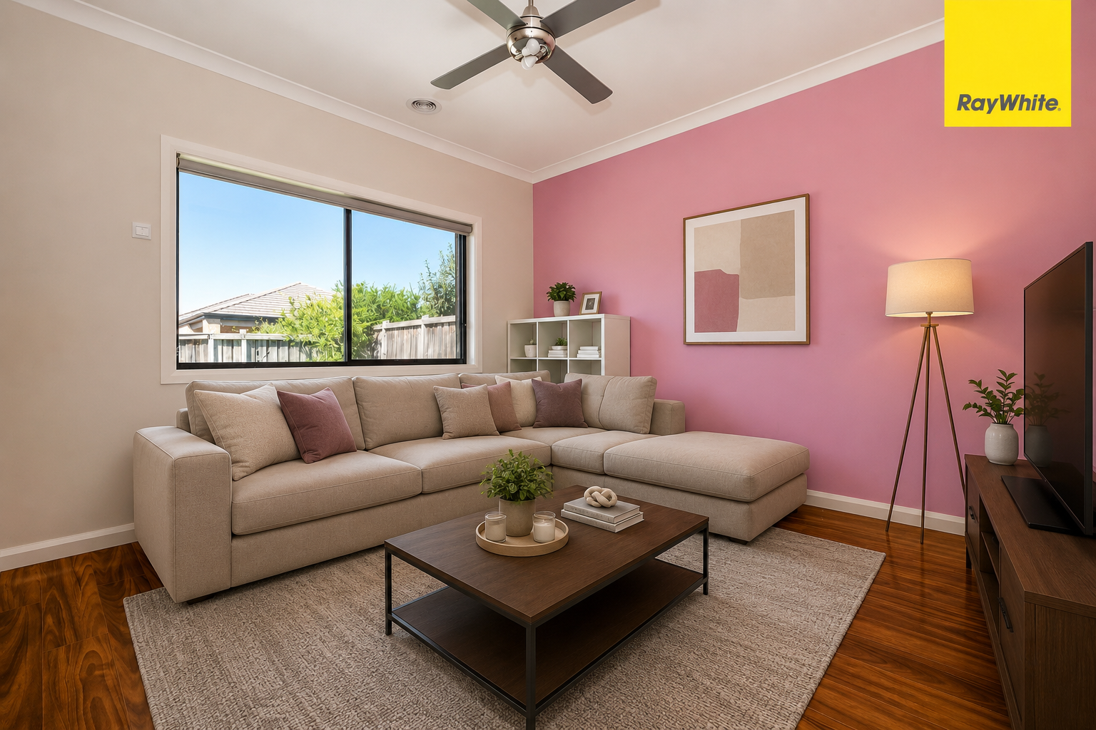 14 Leyana Crescent — photo 4 of 13