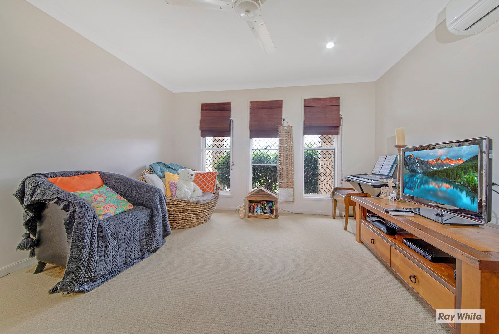 36 Armstrong Road, Pacific Heights, QLD 4703