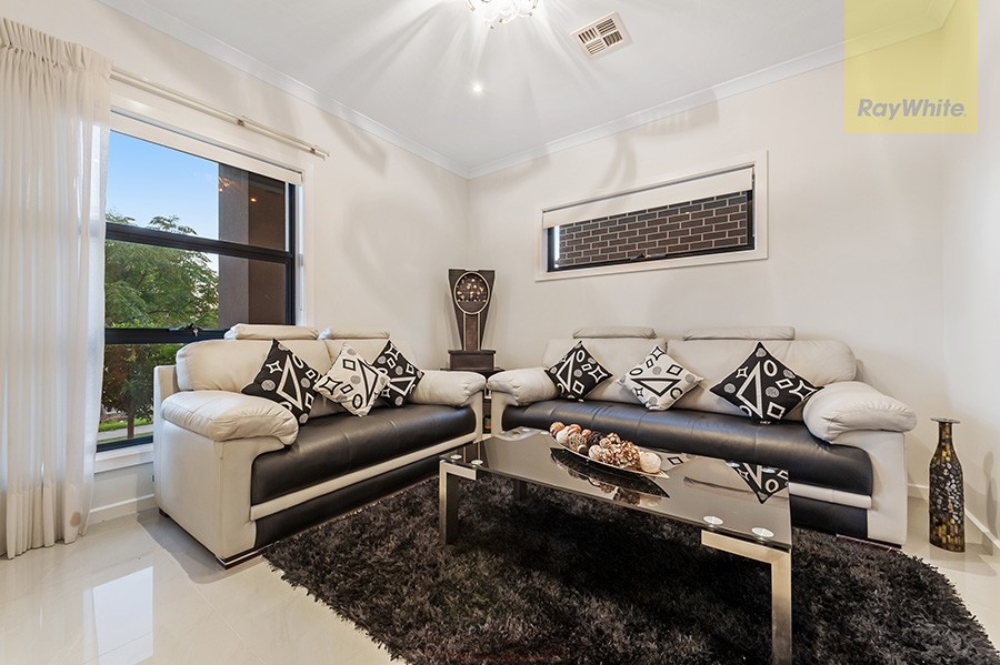 38 Gallantry Avenue, Craigieburn, VIC 3064
