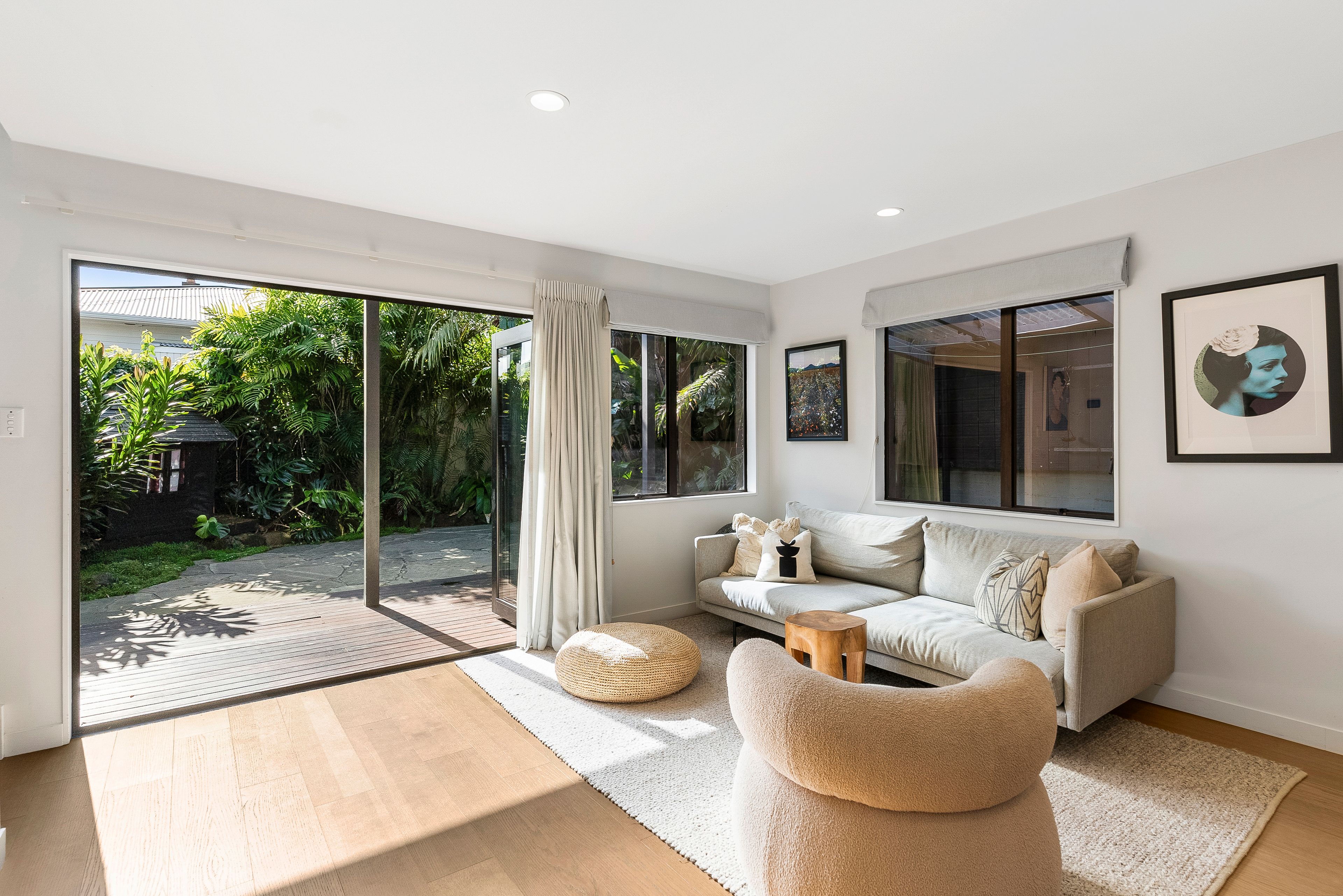 8 Raymond Street, Point Chevalier, Auckland City