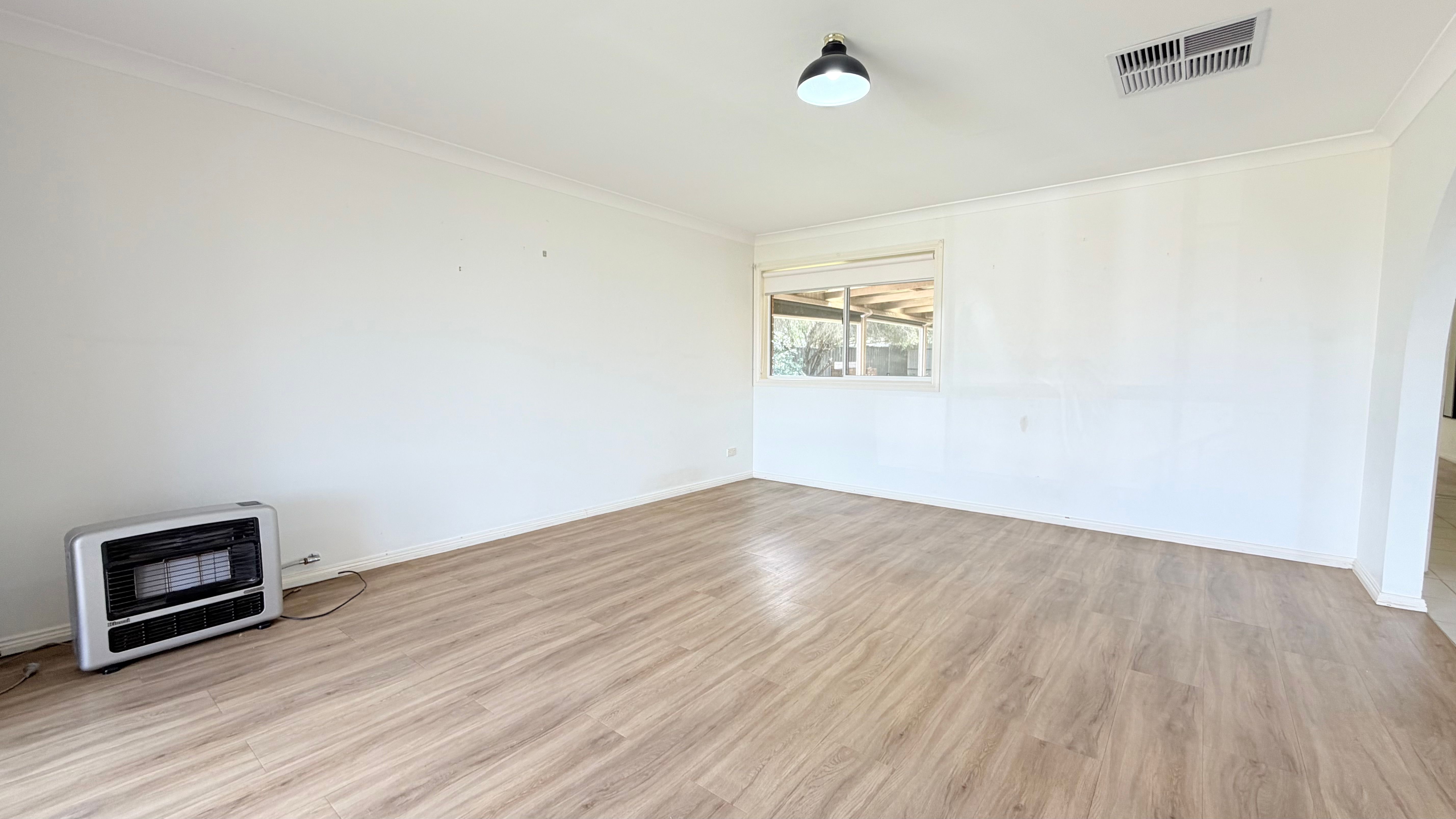 4 Werona Place, Parkes, NSW 2870