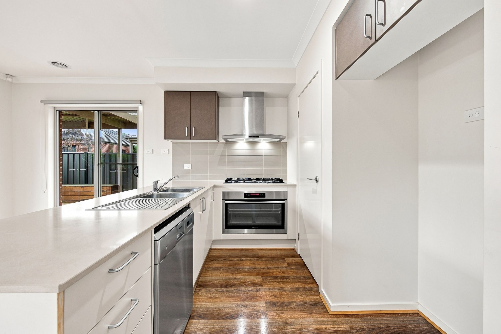 4 Murgese Circuit, Clyde North, VIC 3978